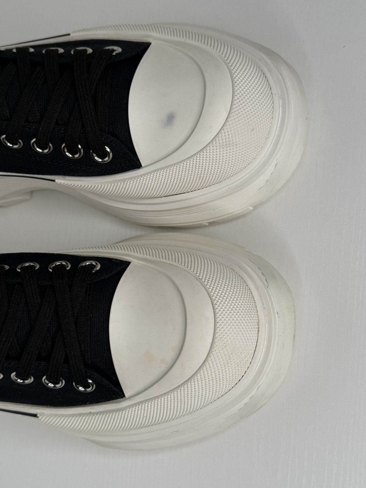 Alexander McQueen Alexander McQueen Tread Slick Sneakers Size US 10 / EU 43 - 3 Thumbnail