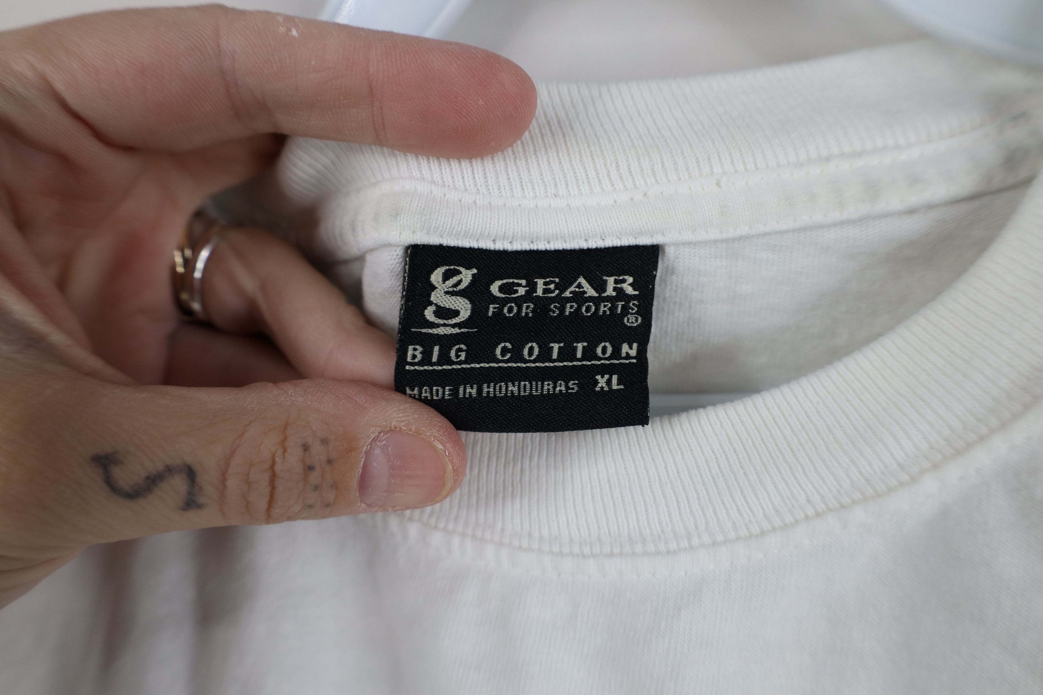 Vintage Vintage 90s Johnson and Johnson Long Sleeve T-Shirt White Size US XL / EU 56 / 4 - 5 Thumbnail