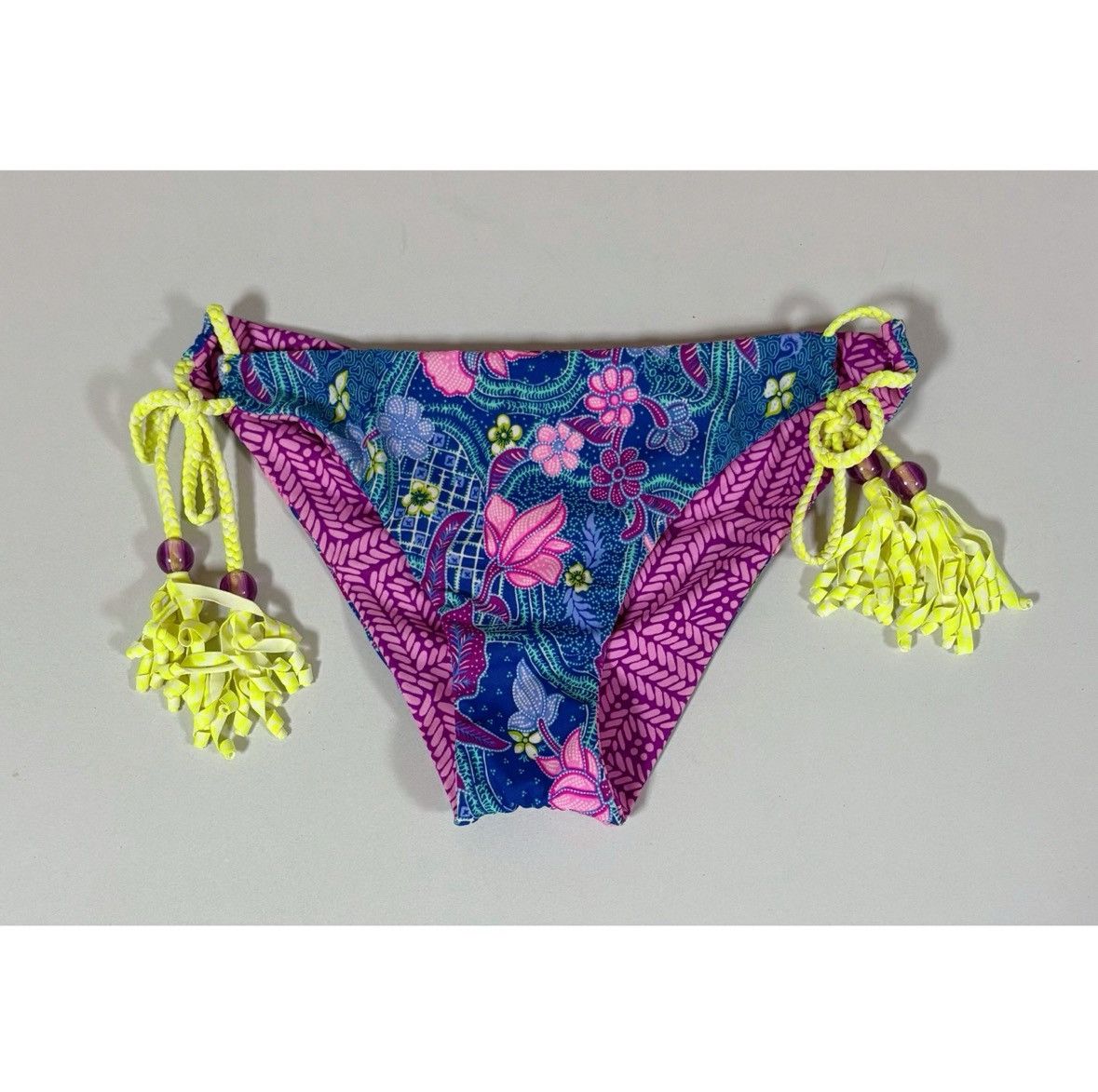 Victoria’s Secret Floral Paisley Bikini Bottoms Size S 💙💜✨