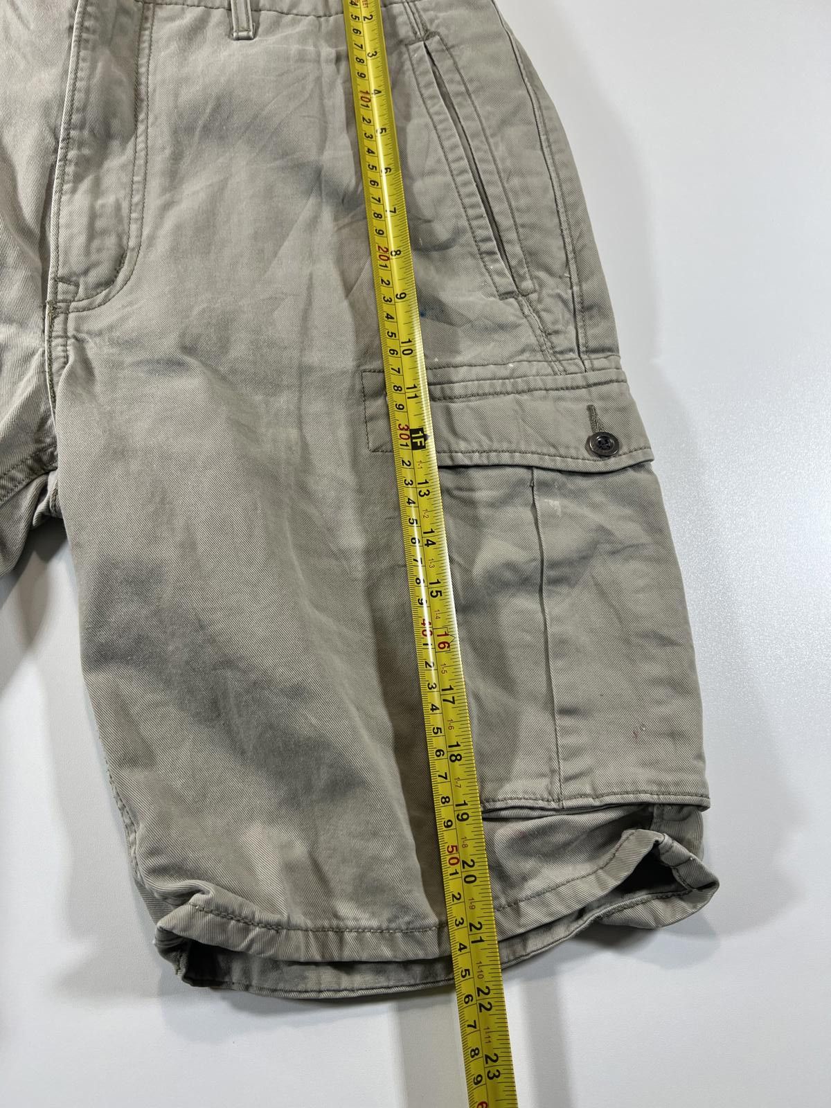 Other Men's Levi’s Cargo Shorts with Multiple Pockets Size US 32 / EU 48 - 7 Thumbnail