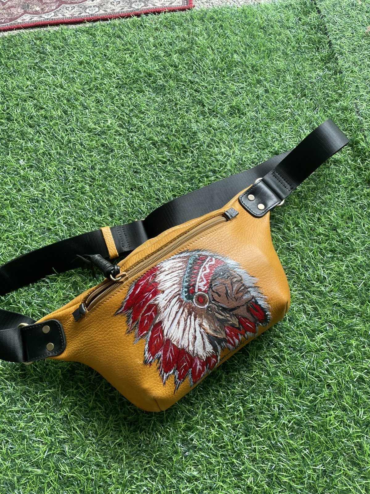 Handmade Authentic CUSTOM WAISTBAG Red Indian art Size ONE SIZE - 3 Thumbnail