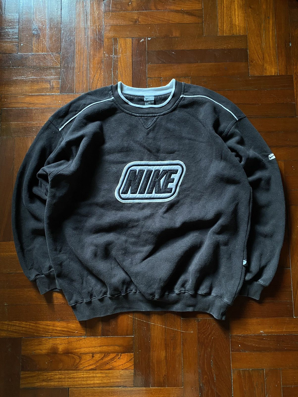 image of Nike Spell Out Y2K Sweatshirt Crewneck Sweater in Black, Men's (Size Large)