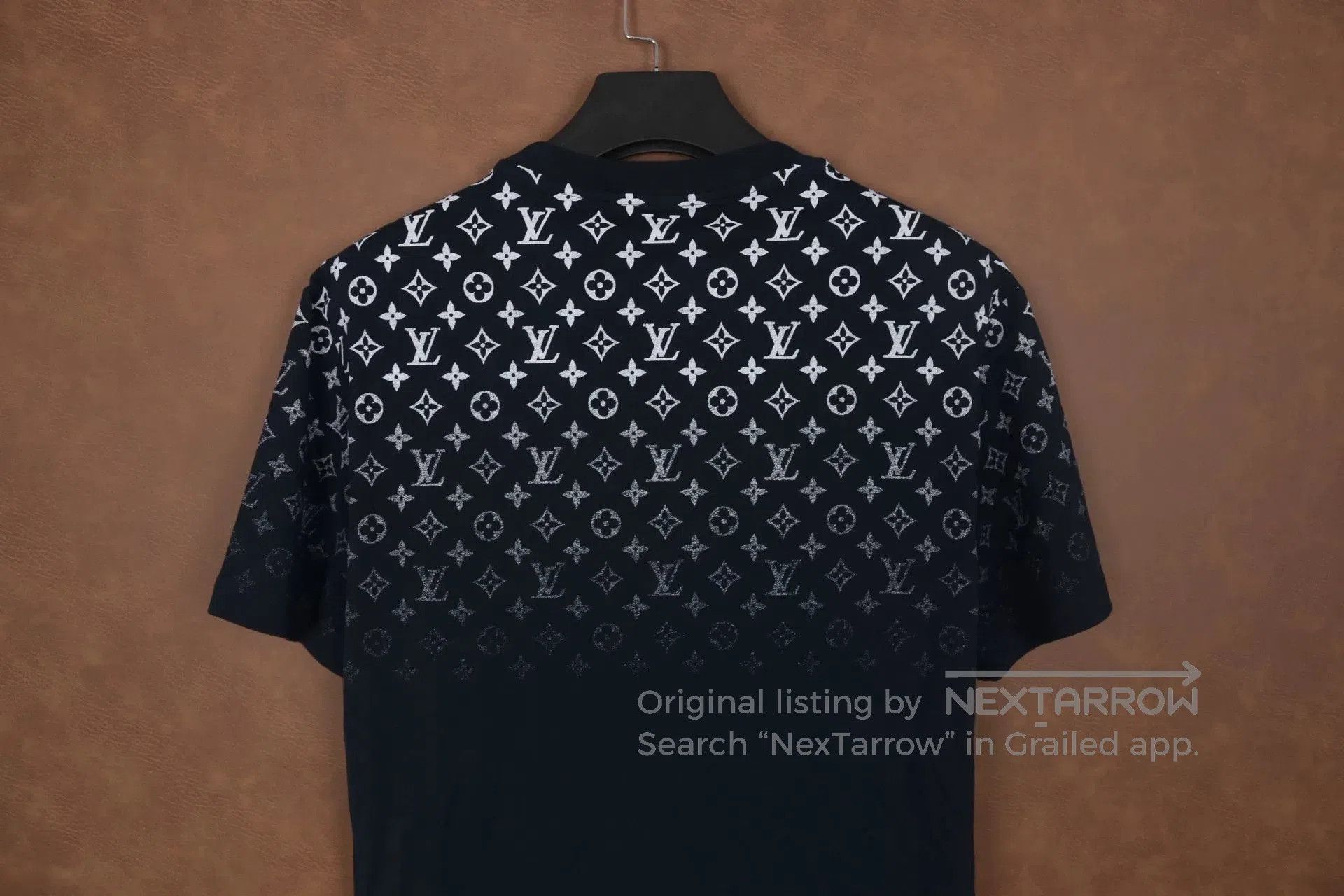 Louis Vuitton Louis Vuitton Gradient Logo Cotton T-shirt. Size US L / EU 52-54 / 3 - 4 Thumbnail