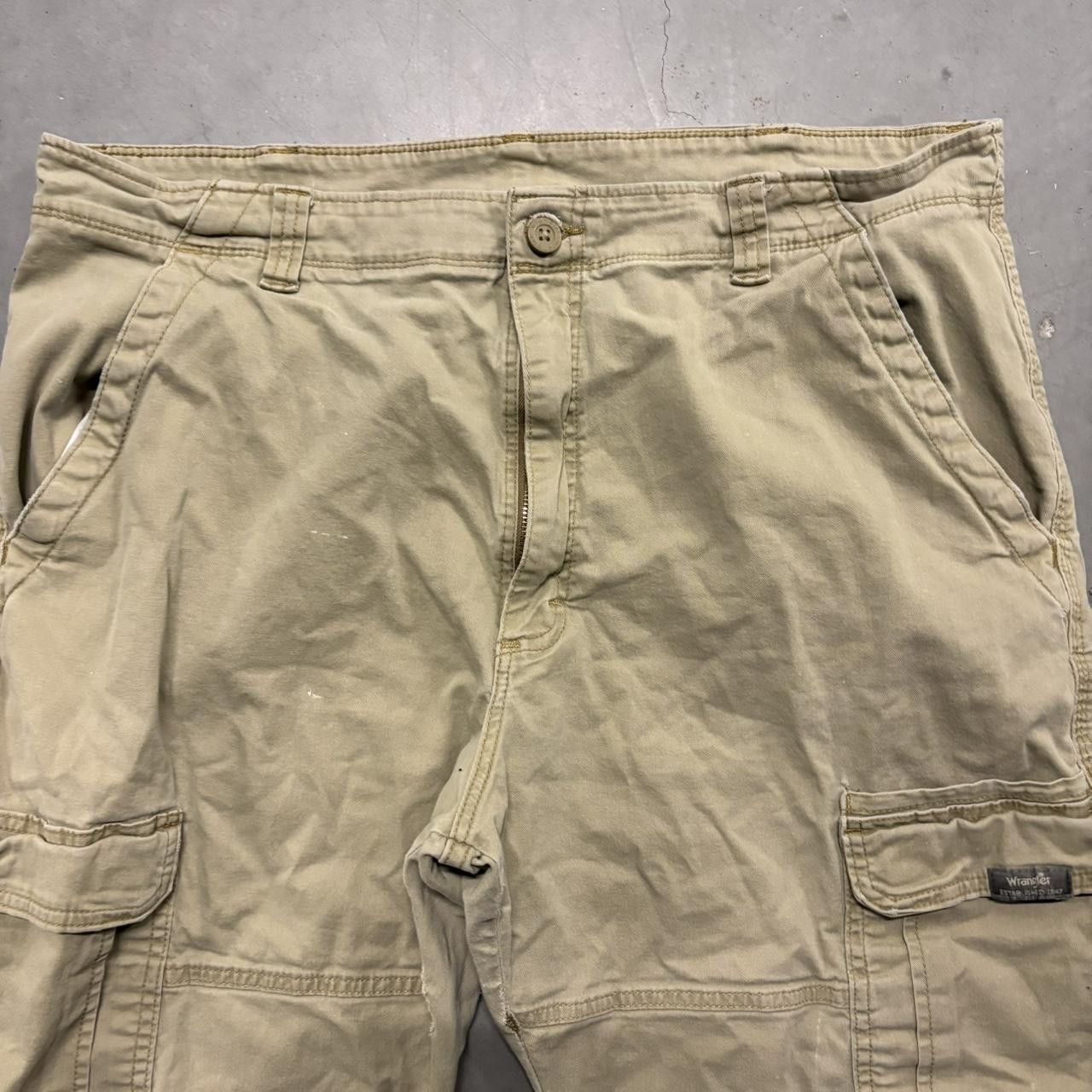Vintage Crazy Vintage Y2K/2000s Baggy Skater Style Tan Cargo Pants! Size US 38 / EU 54 - 4 Thumbnail