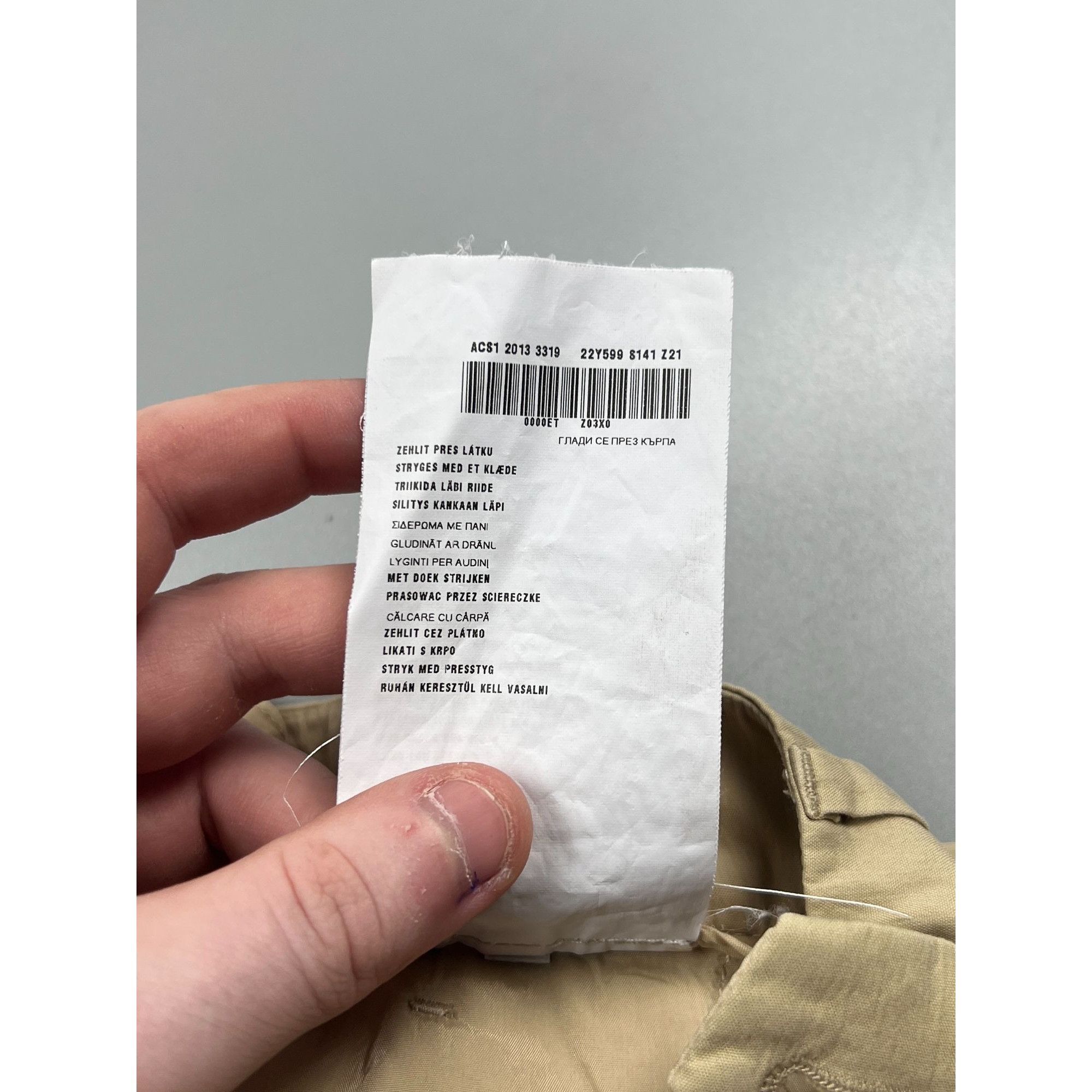 Prada Prada Flared Chino Shorts (Y0832) Size 26" / US 2 / IT 38 - 9 Thumbnail