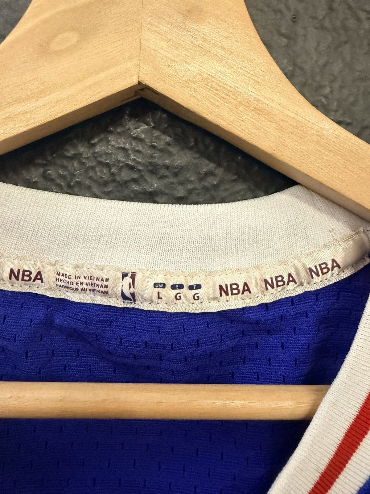 NBA 76ers Allan Iverson #3 jersey Size US L / EU 52-54 / 3 - 6 Thumbnail