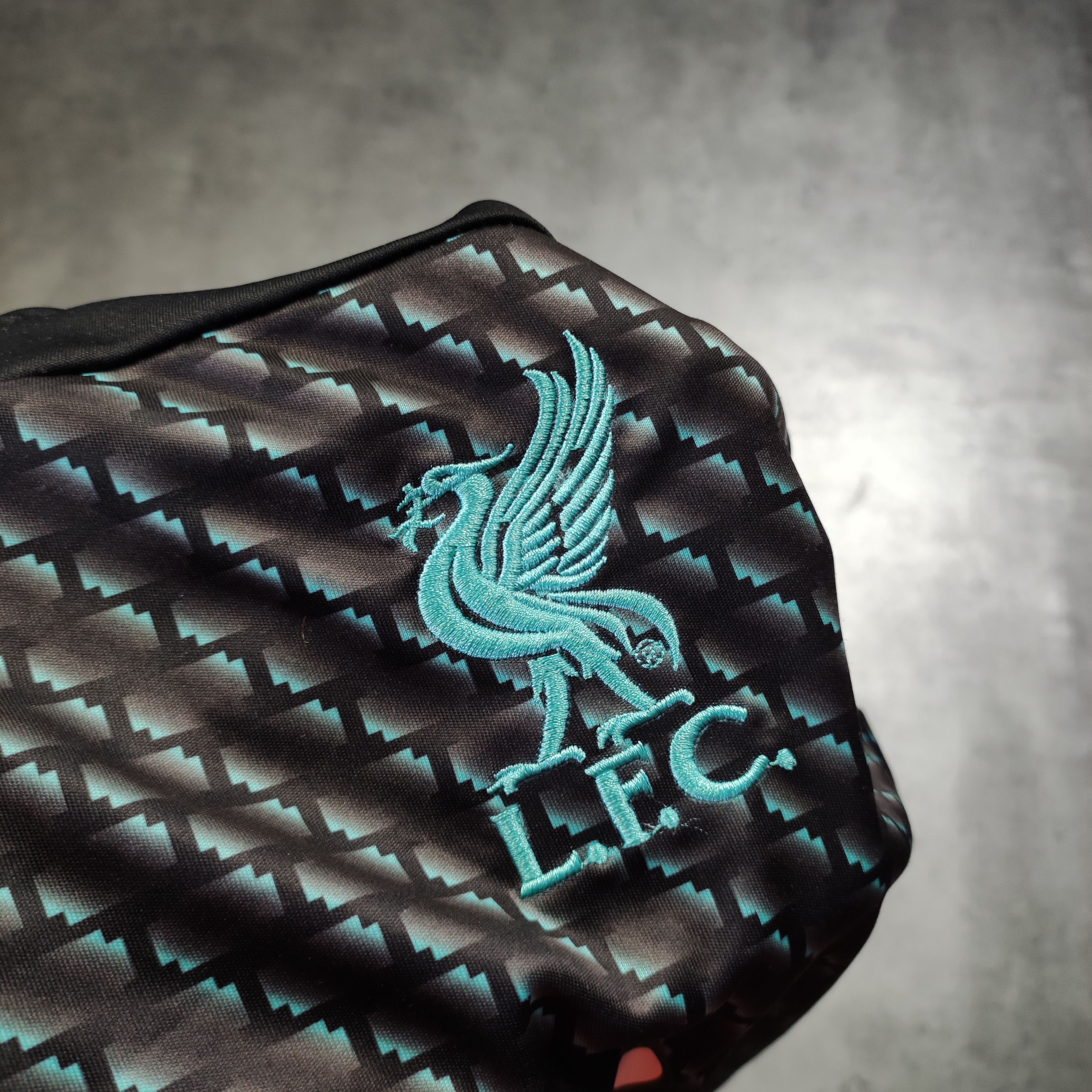 Vintage RARE Liverpool FC 2019 Third New Balance XXL Jersey Size US XXL / EU 58 / 5 - 6 Thumbnail
