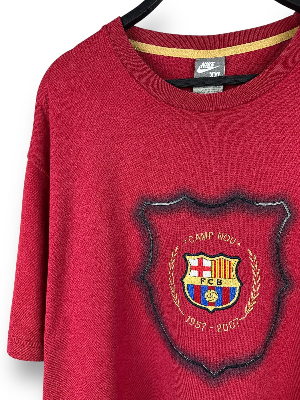 Nike Vintage Y2K Nike F.C. Barcelona Center Logo T-Shirt Soccer Size US XXL / EU 58 / 5 - 2 Thumbnail