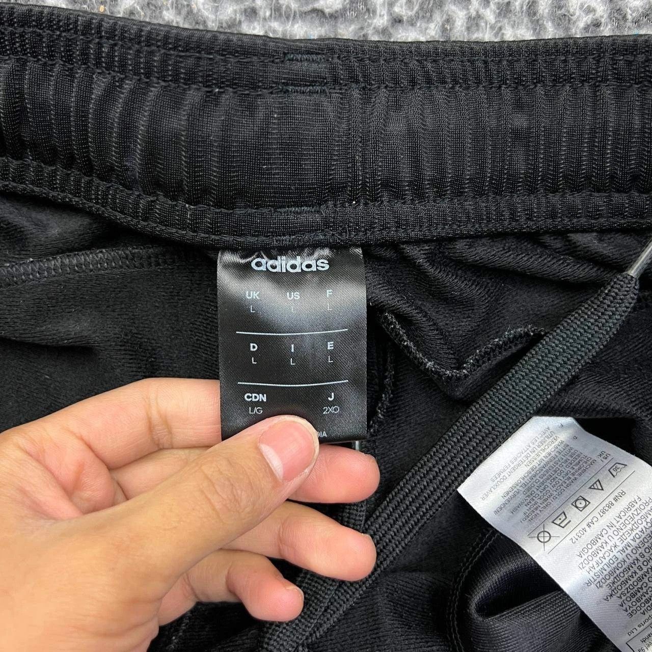 Adidas Adidas Sweatpants Men L Drawstring Pocket Outdoor 32x29 Size US 32 / EU 48 - 7 Thumbnail