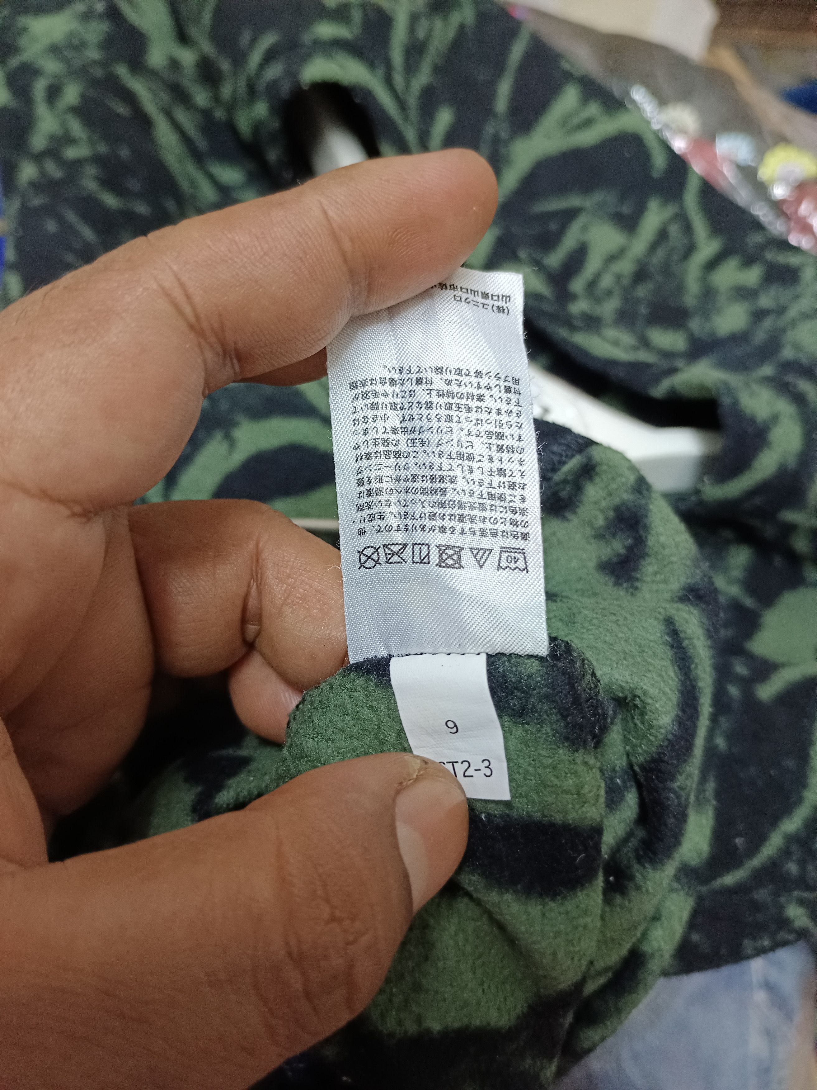 Andy Warhol × Uniqlo × Vintage Andy Warhol X Uniqlo Fleece Long Sleeve Size US M / EU 48-50 / 2 - 7 Thumbnail