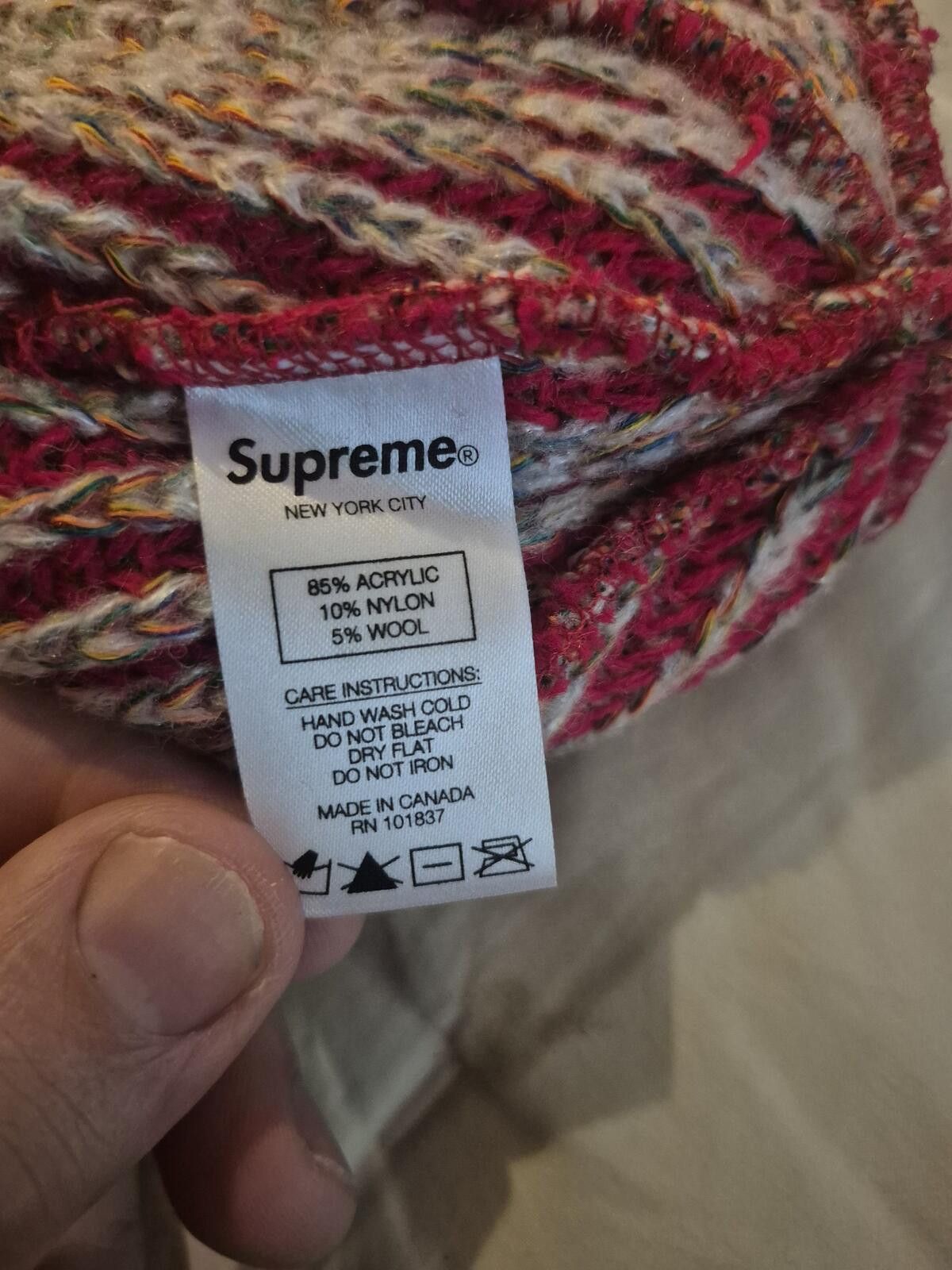 Supreme Supreme Red and White Striped Beanie Size ONE SIZE - 3 Thumbnail