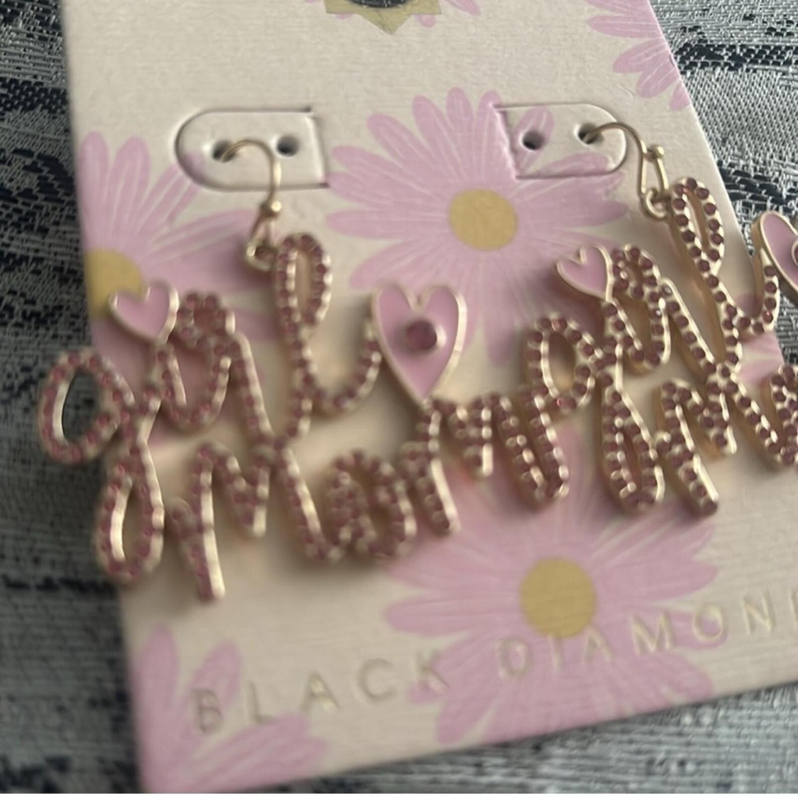 Other (Girl Mom) Pink GIRL MOM Script Earrings Size ONE SIZE - 2 Thumbnail