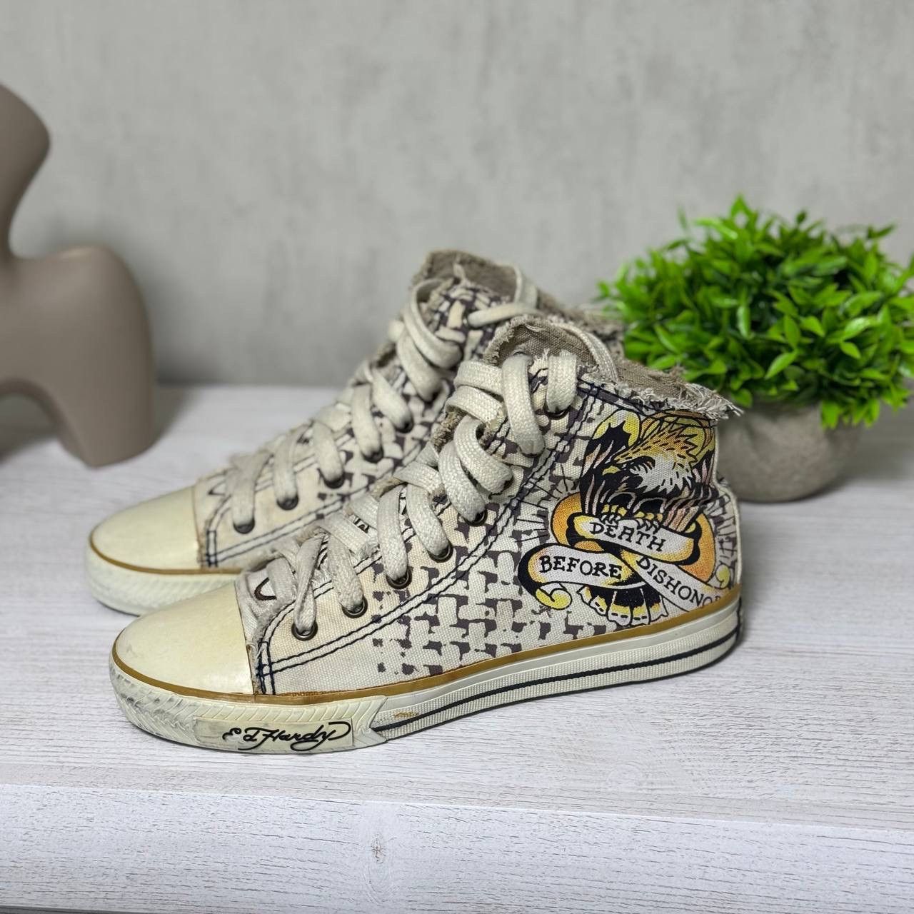 Ed Hardy Vintage Ed Hardy by Christian Audigier Hi Top Sneakers Size US 7 / EU 40 - 11 Thumbnail