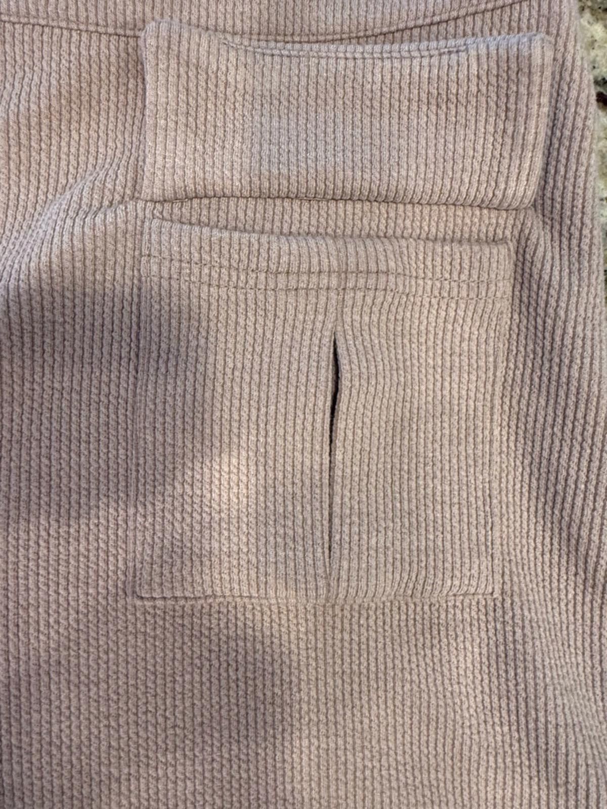 Other Kittenish tan ribbed ruffled waist shorts back pockets SZ M Size 32" / US 10 / IT 46 - 4 Thumbnail