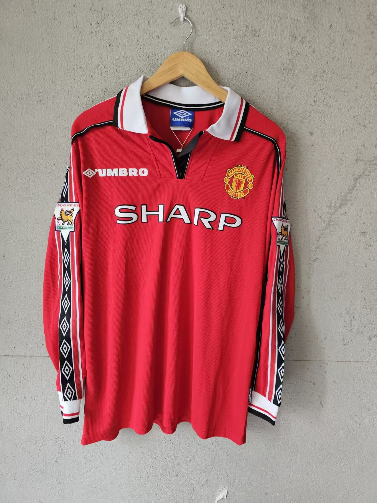 Other 1998 2000 MUFC #20 Solskjaer Jersey Longsleeve Size US XL / EU 56 / 4 - 2 Thumbnail