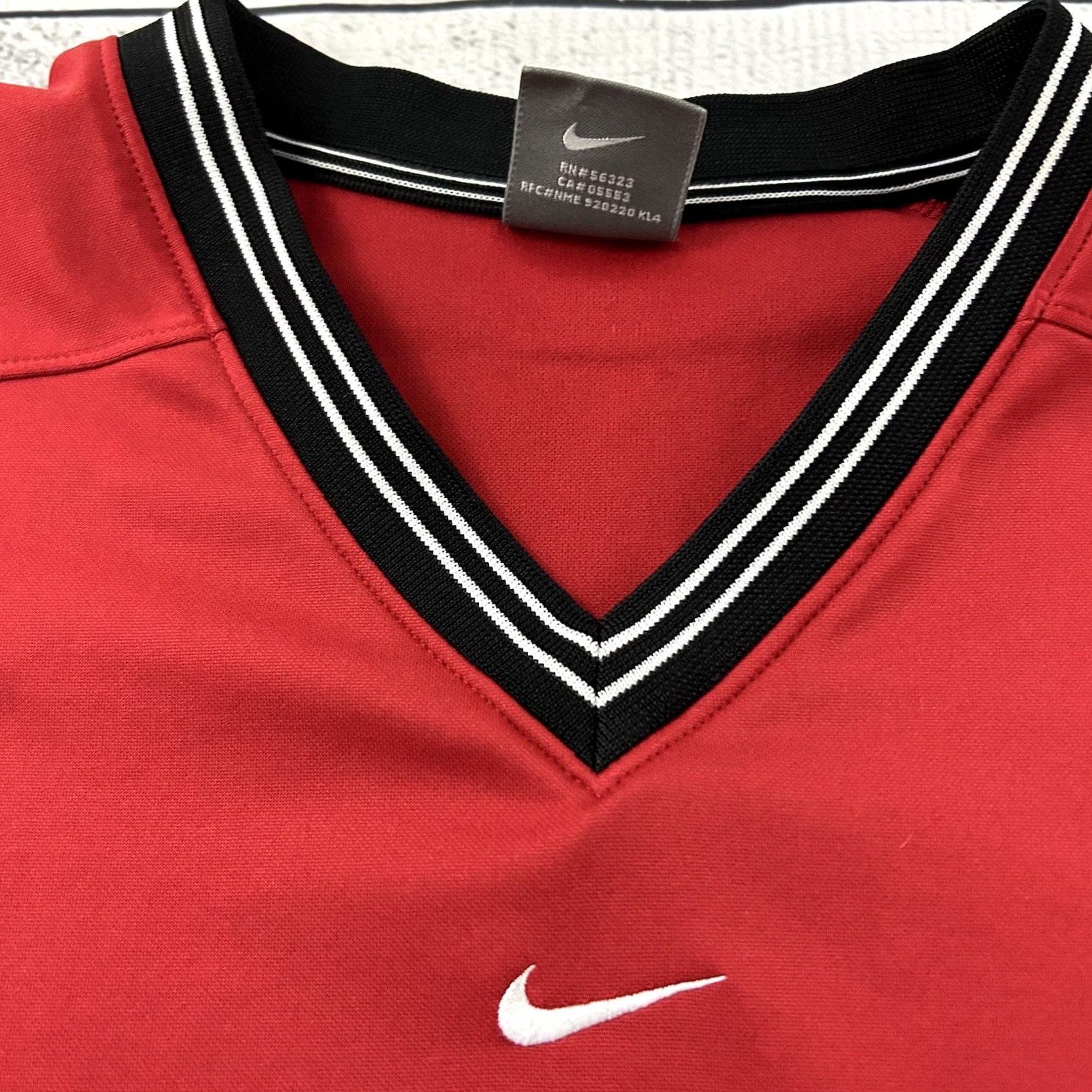 Nike VINTAGE Nike Center Check V Neck Short Sleeve Jersey Shirt Men XL Red Size US XL / EU 56 / 4 - 2 Thumbnail
