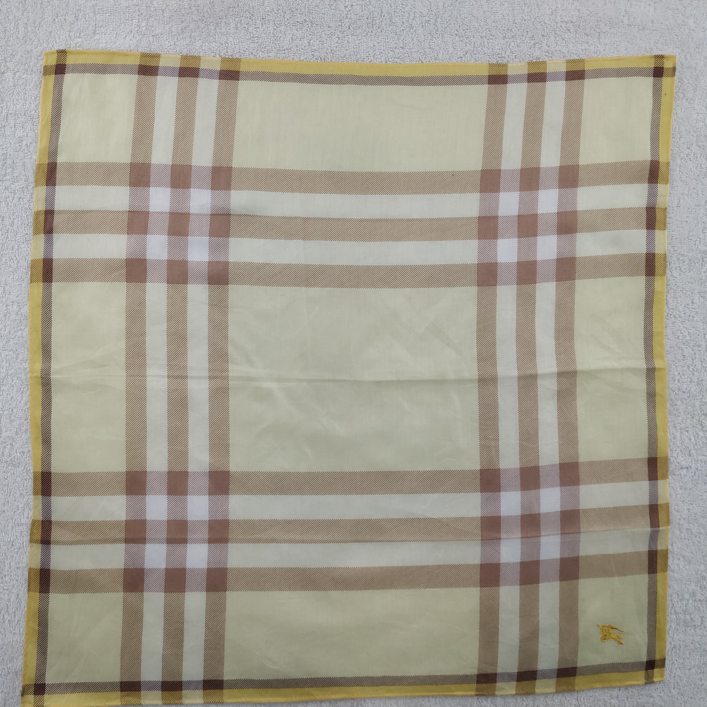 Burberry × Vintage Burberry Bandana / Handkerchief / Neckerchief - S015 Size ONE SIZE - 1 Thumbnail