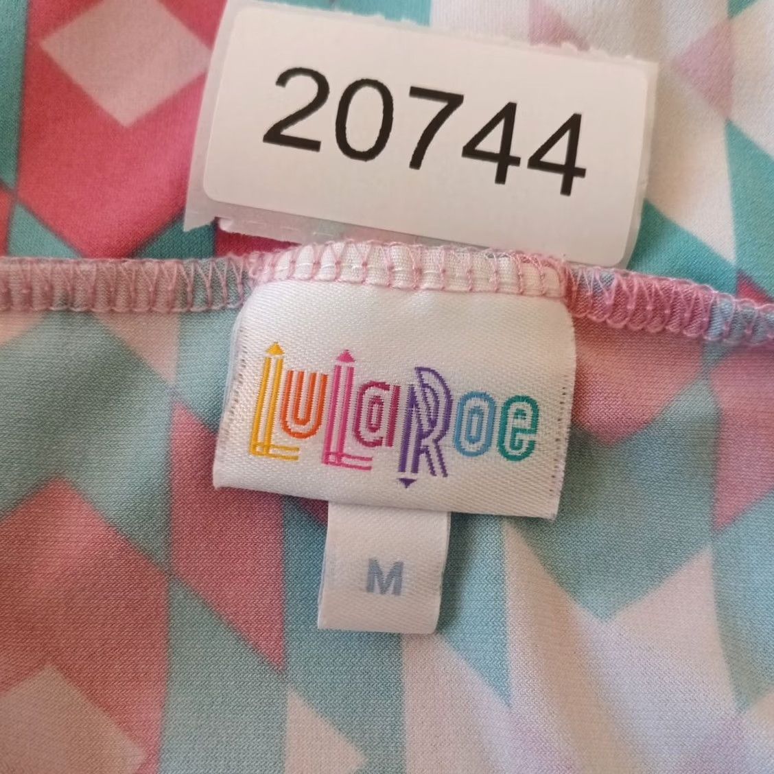 Vintage LuLaRoe Skirt Knee Length A-Line Blue Pink Geometric Pull On M Women's Medium Modern Geometric Pattern Size 32" / US 10 / IT 46 - 7 Thumbnail