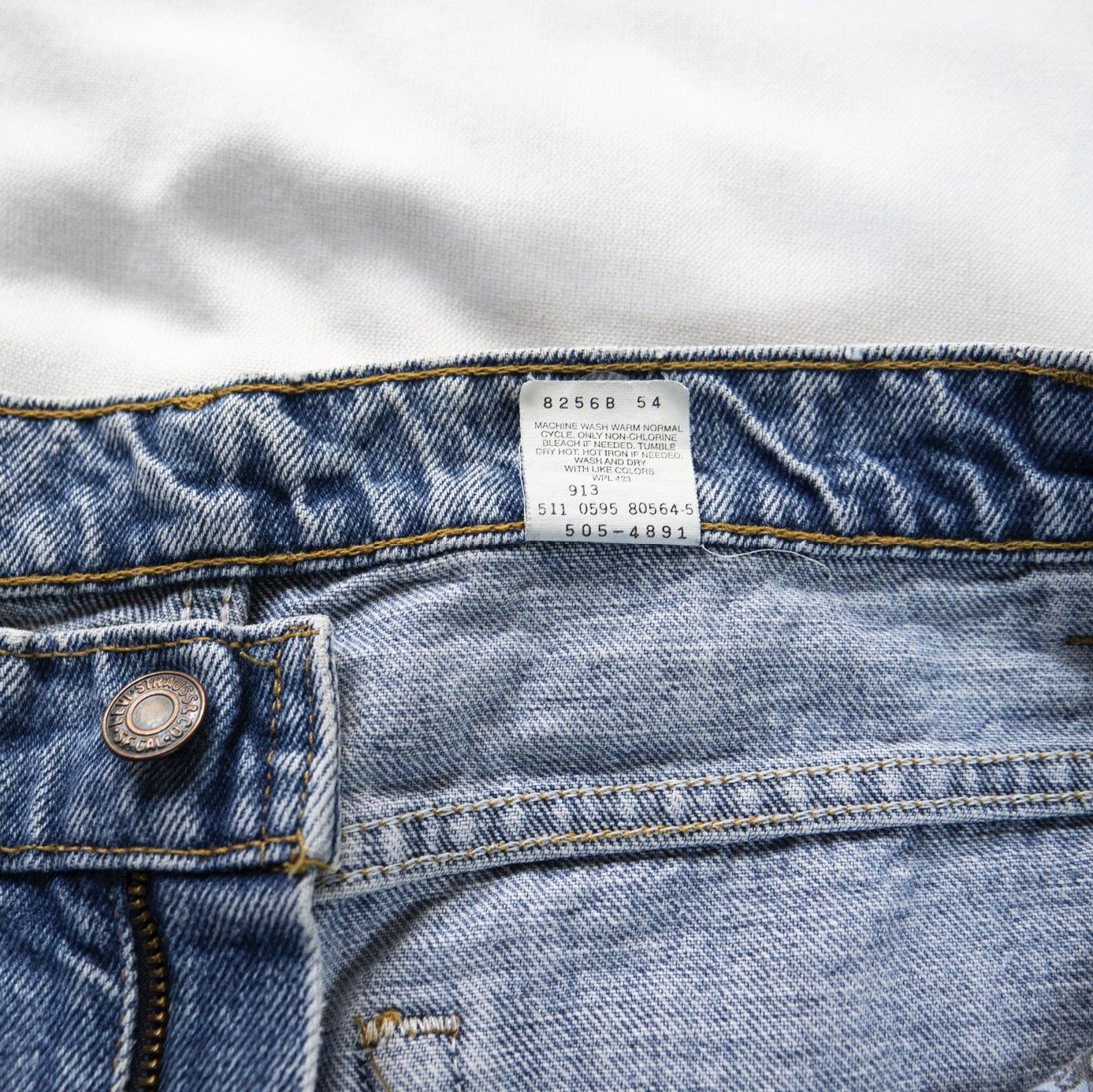 Levi's Vintage 1995 Levi’s 505 – 38x34 – USA-Made – Light Wash Size US 38 / EU 54 - 6 Thumbnail