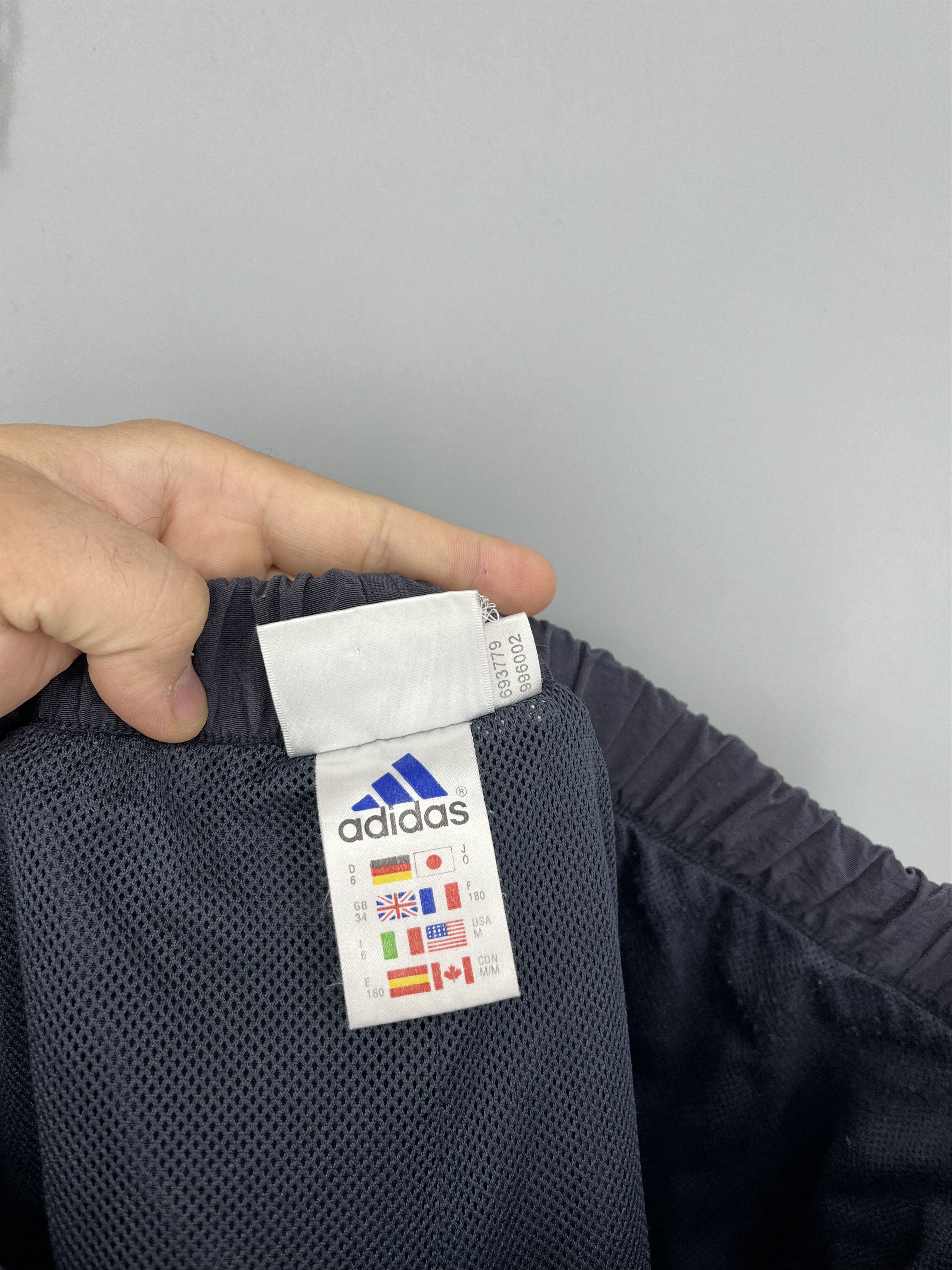 Adidas Vintage 90s Adidas Nylon Track Pants / Drill Pants Baggy Fit Size US 32 / EU 48 - 14 Thumbnail
