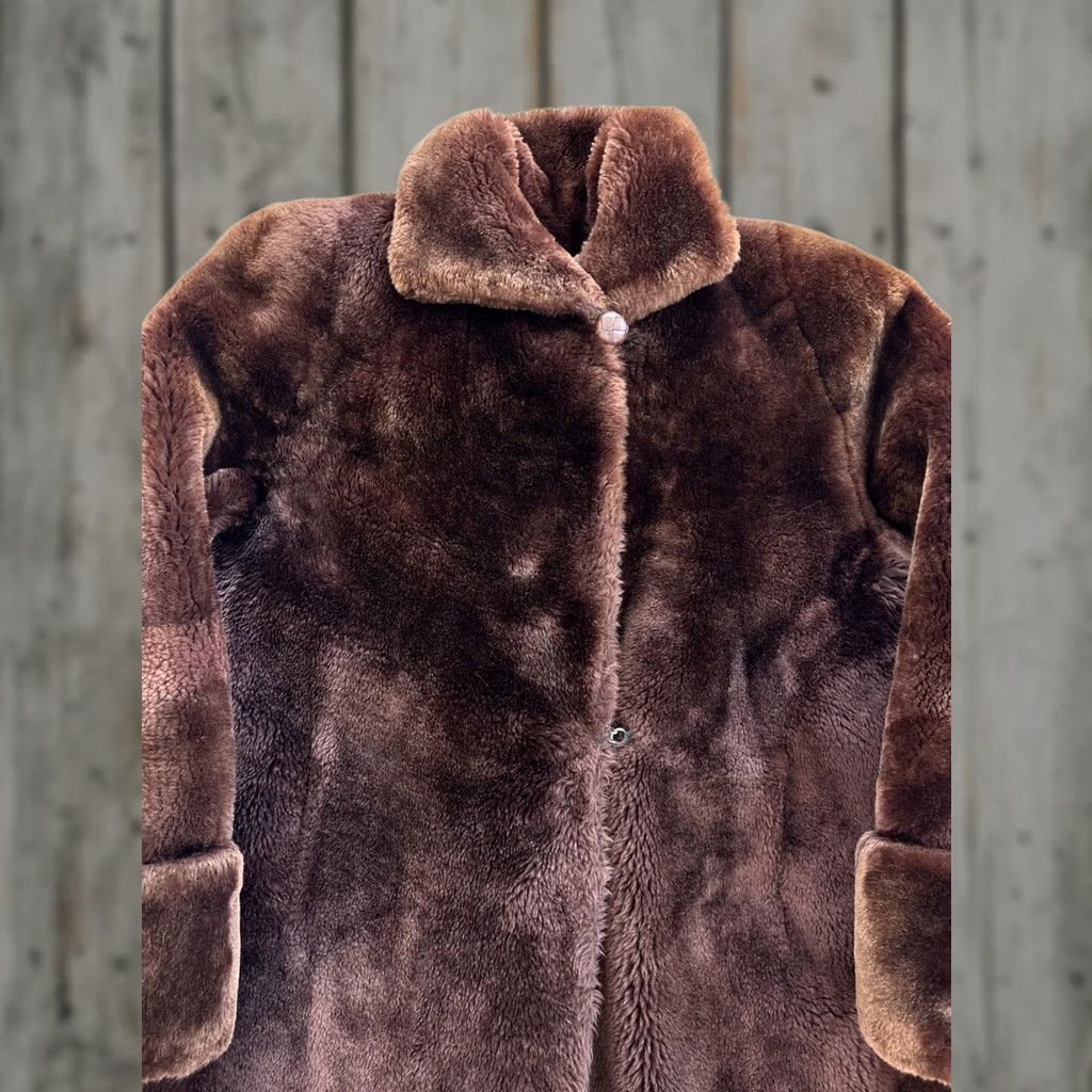 Vintage VINTAGE LASKIN MOULTON Coat 1940s Brown Lamb Fur Trench Coat Size L / US 10 / IT 46 - 1 Thumbnail