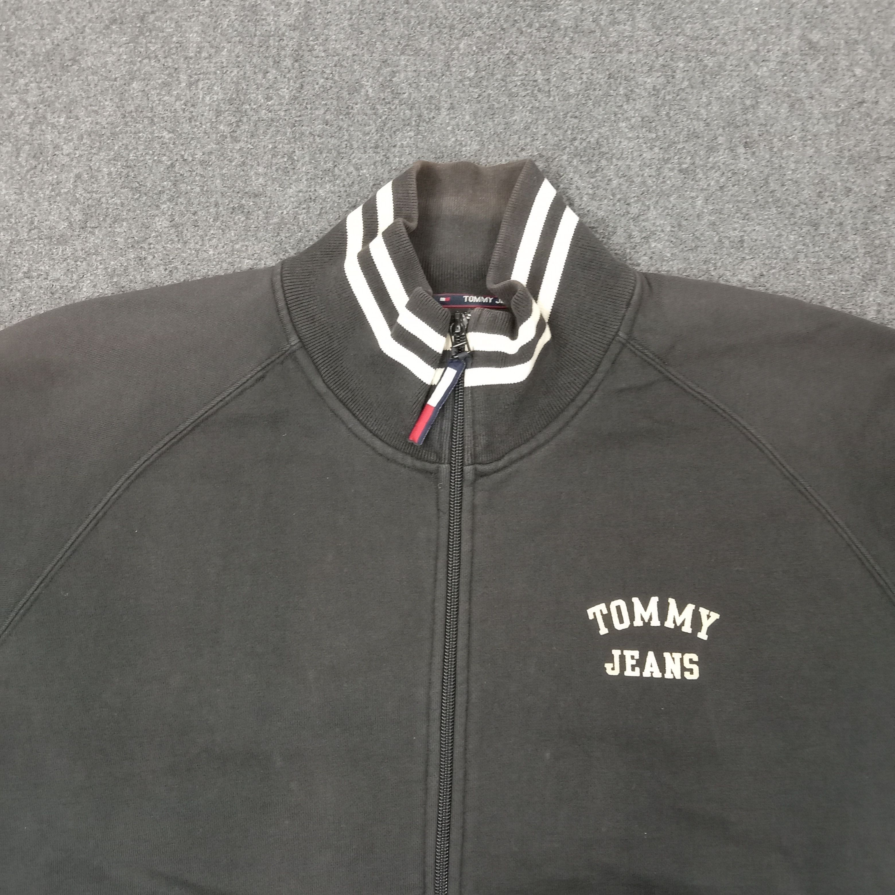 Tommy Hilfiger Tommy Hilfiger American Style Sweater Jacket C255N11 Size US XL / EU 56 / 4 - 3 Thumbnail