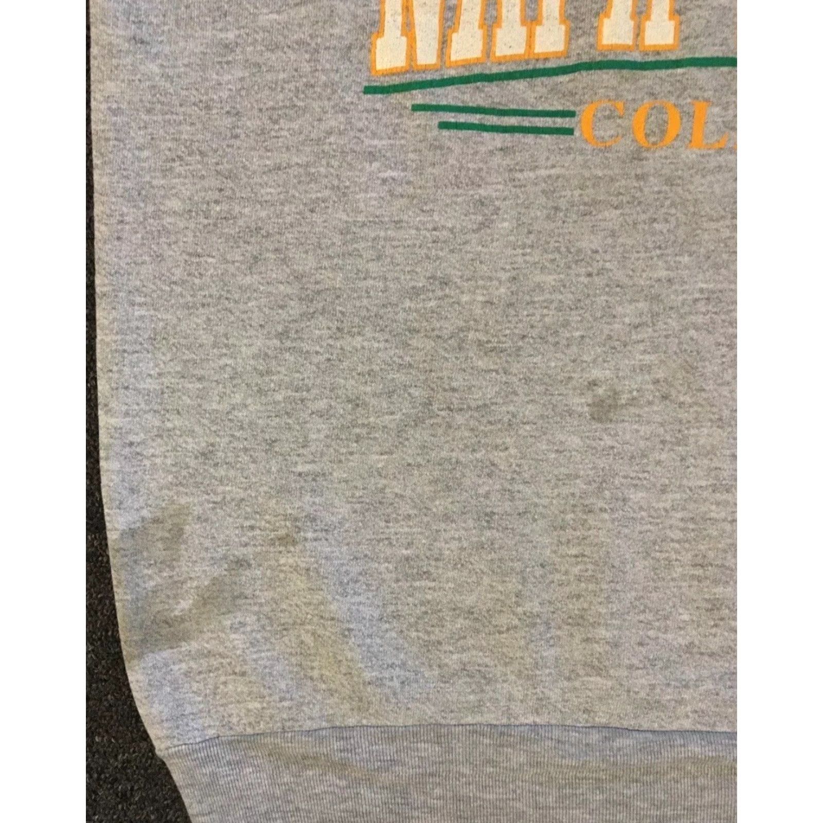 Vintage VINTAGE Spellout 80s Napa Valley College Faded Distress Sweatshirt M USA Track Grunge PE 90s Hoodie Mens Grey Size US M / EU 48-50 / 2 - 6 Thumbnail