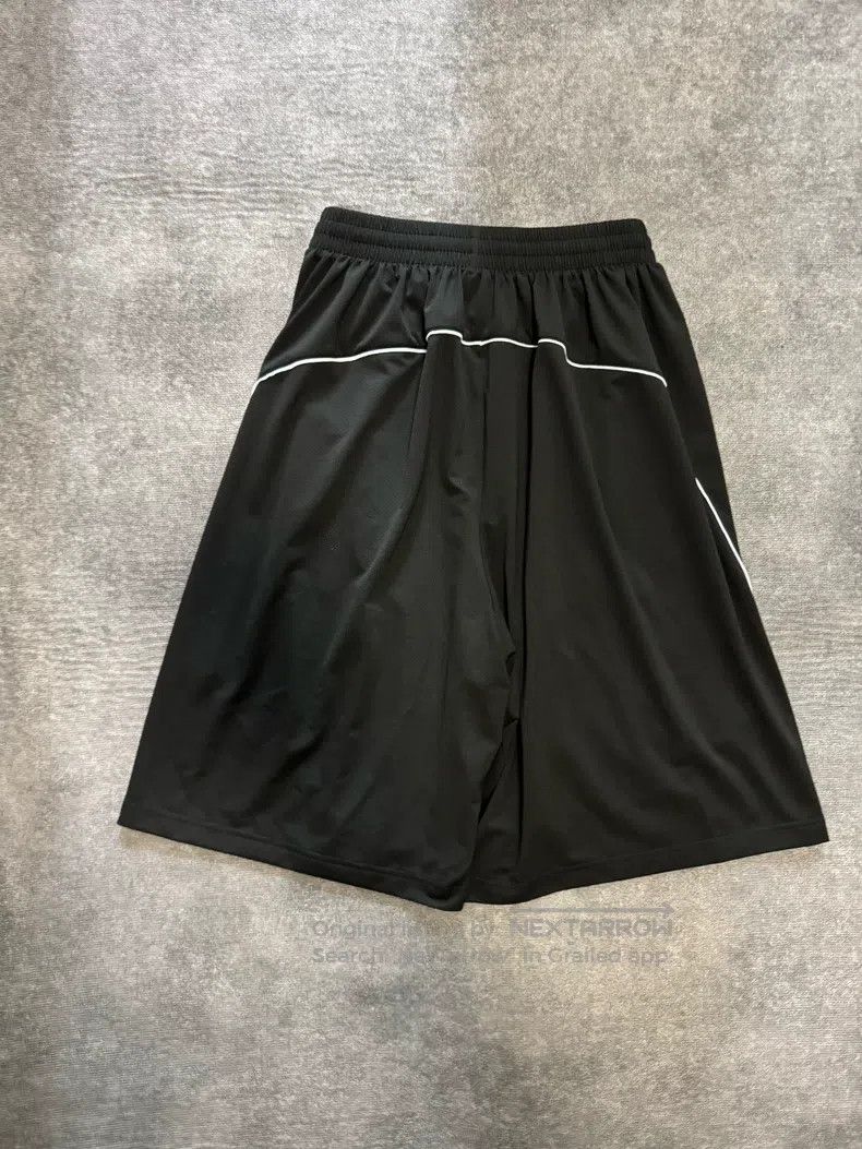 Balenciaga Balenciaga size XXS Shorts Size US 27 - 2 Thumbnail