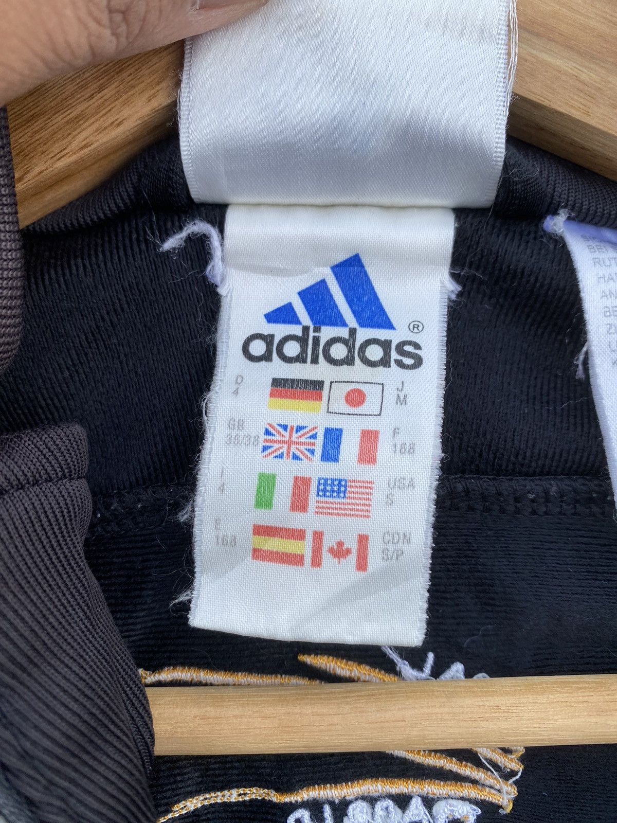 Adidas Vintage Adidas Real Madrid Soccer Football Sweater Size US M / EU 48-50 / 2 - 12 Thumbnail