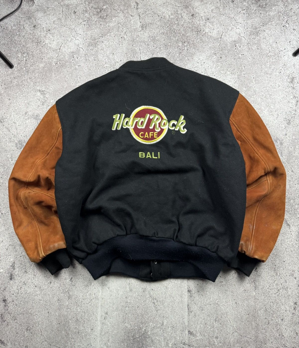 Hard Rock Cafe Vintage Hard Rock Varsity Wool Collarless Bomber Jacket Size US L / EU 52-54 / 3 - 1 Thumbnail