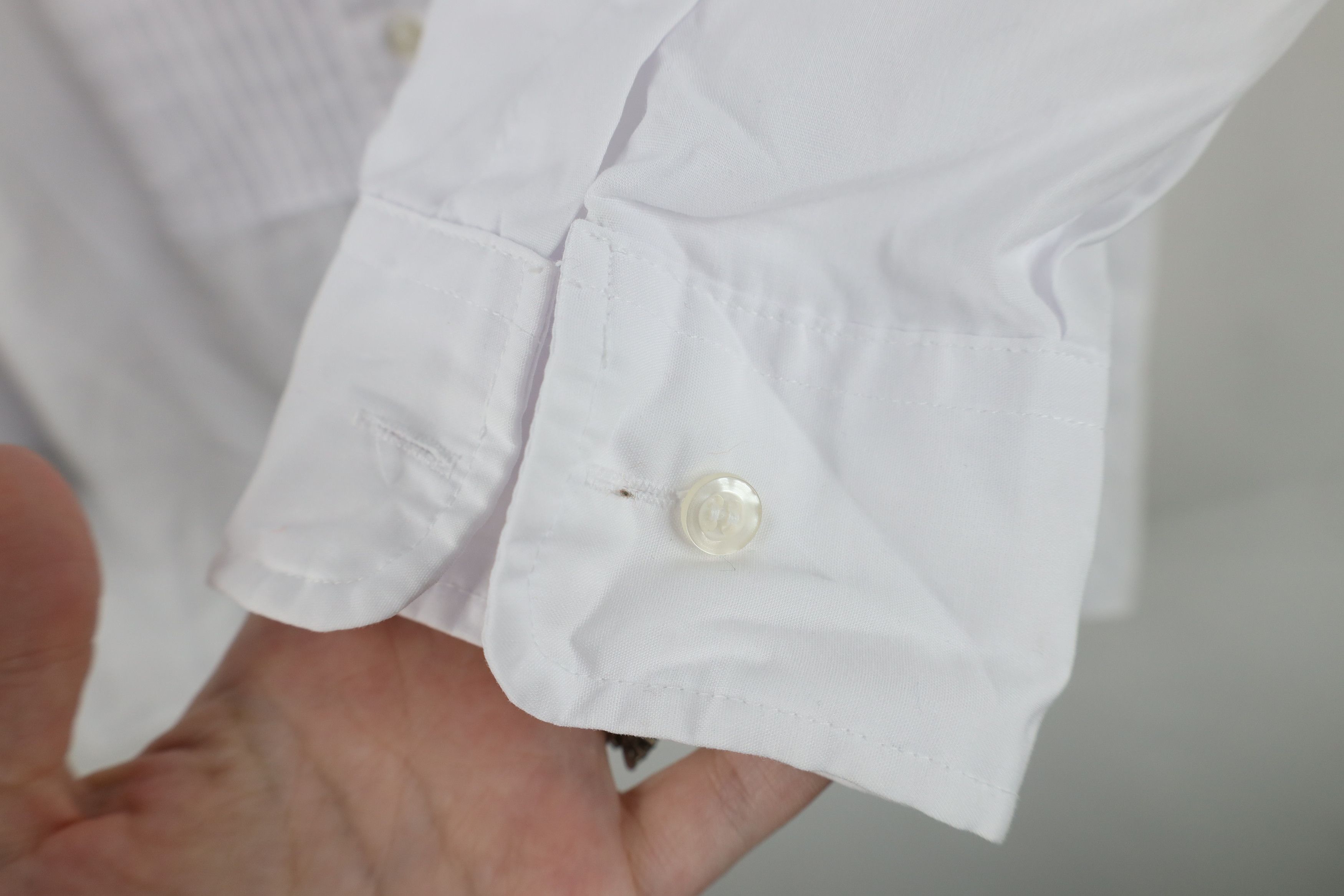 Vintage Vintage 90s Distressed Ruffled Prom Tuxedo Dress Shirt White Size US M / EU 48-50 / 2 - 5 Thumbnail