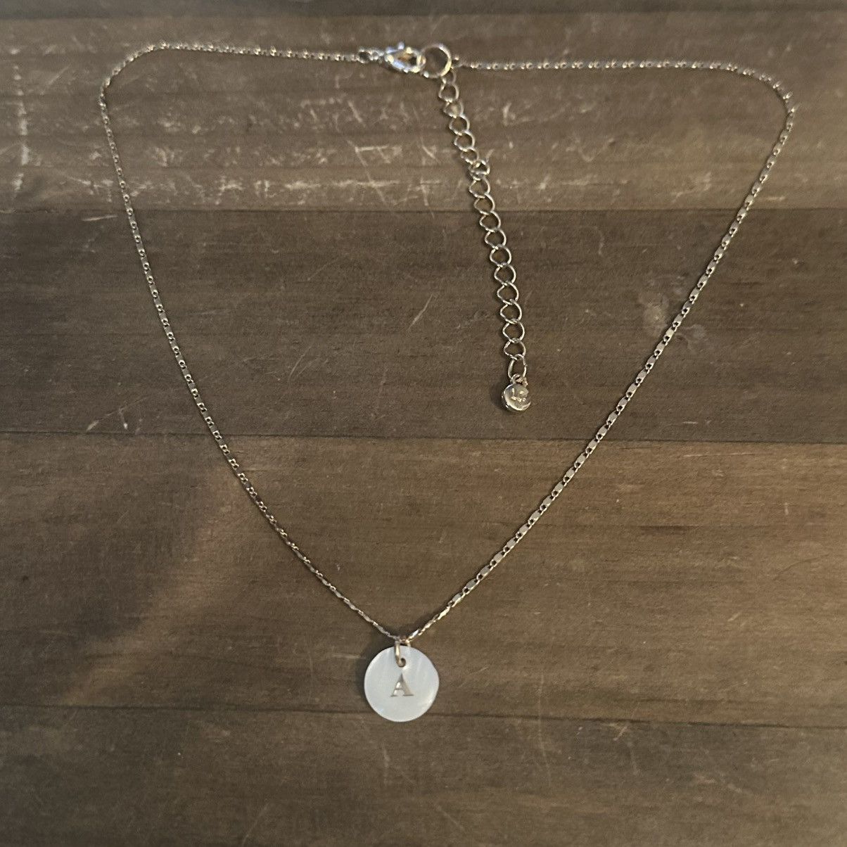 Other Liz Claiborne mother of pearl initial A pendant necklace Size ONE SIZE - 2 Thumbnail