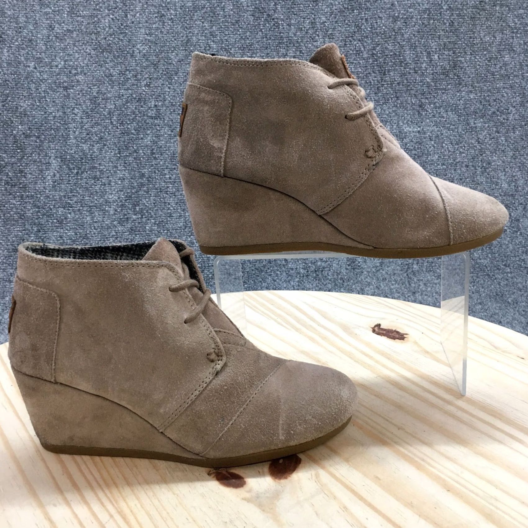 Toms TOMS Desert Wedge Ankle Bootie Boots Brown Suede Lace Up 6.5 Women’s Boot IE Size US 7 / IT 37 - 2 Thumbnail