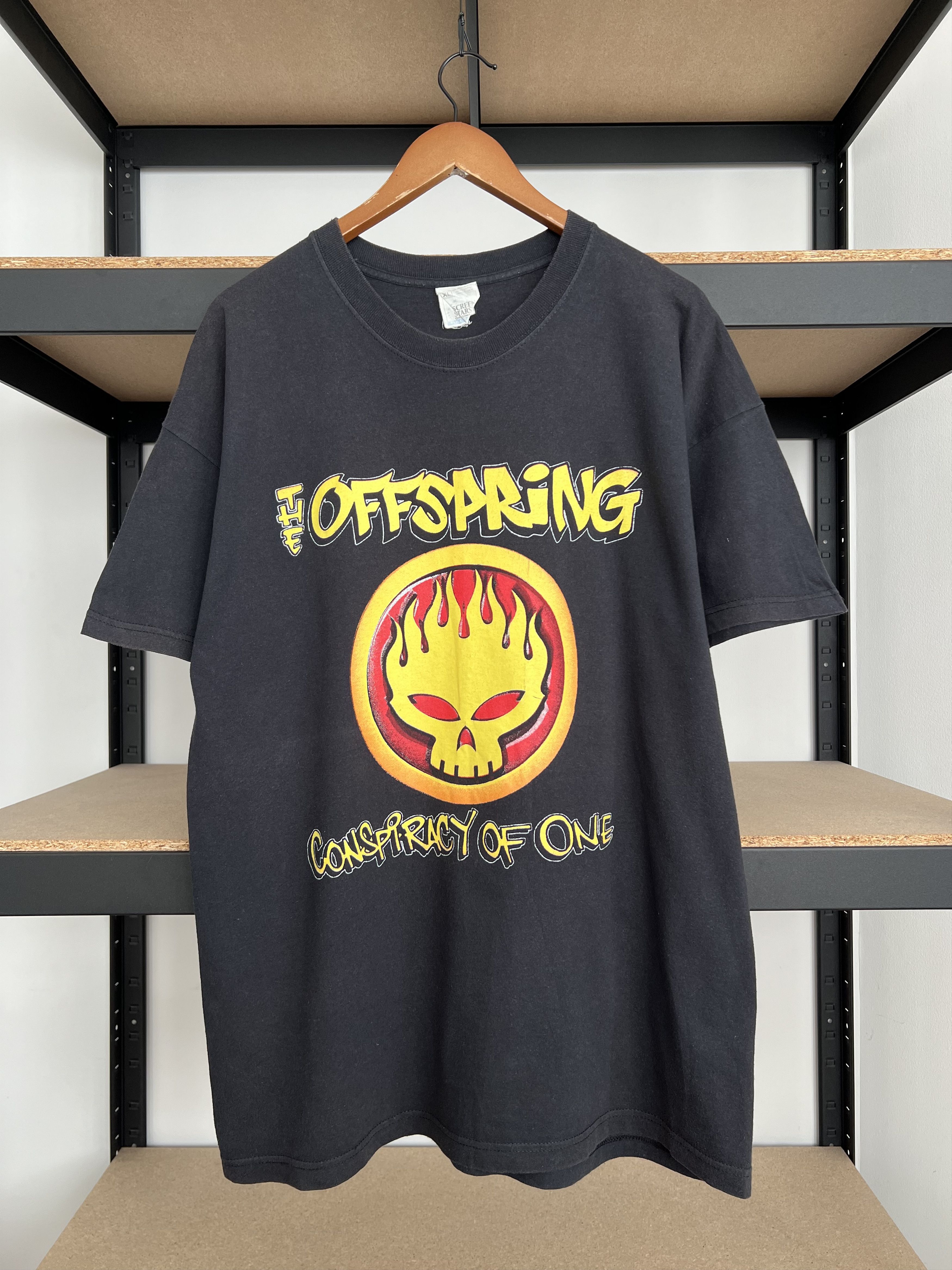 Band Tees Vintage 2000 Offspring Conspiracy of One Punk Rock T-shirt Size US XL / EU 56 / 4 - 1 Thumbnail