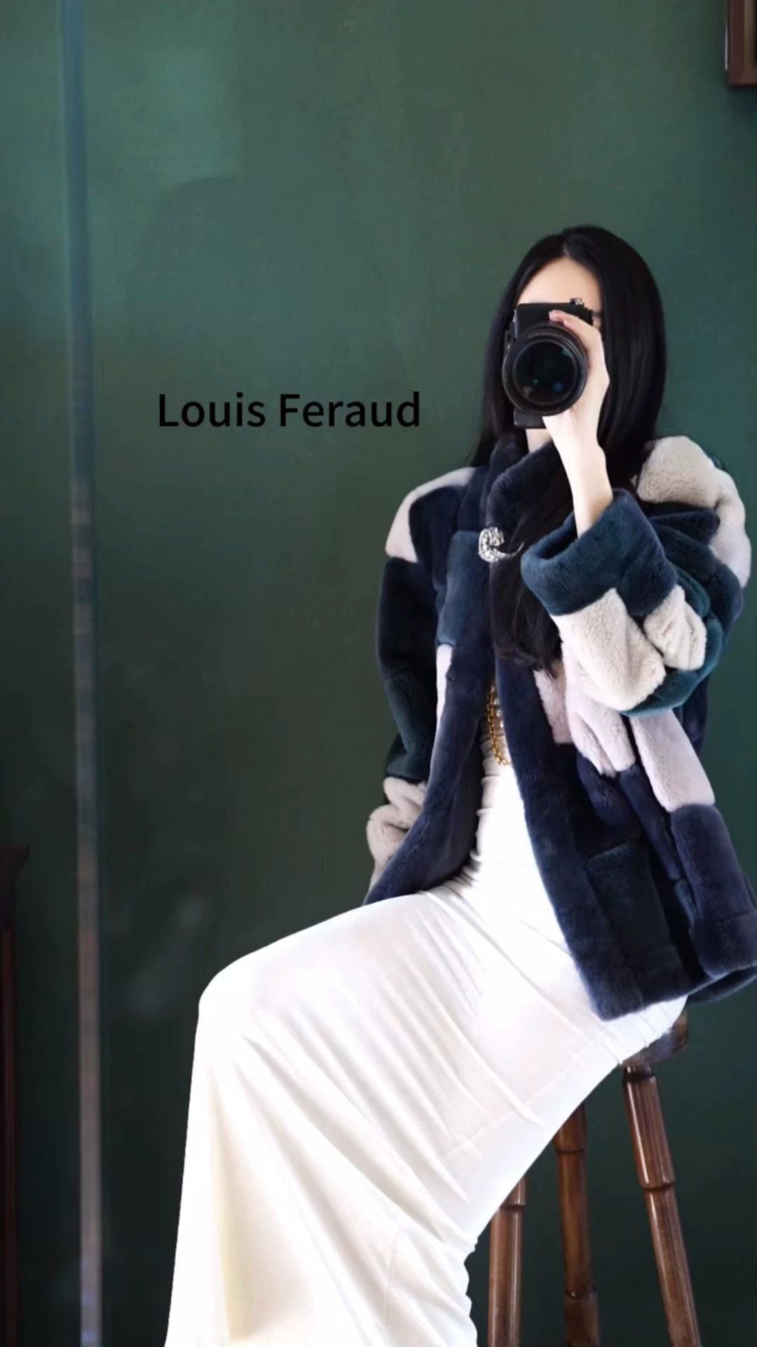 Louis Feraud Louis Feraud Vintage Two-Tone Deep Blue Fur Coat Size ONE SIZE - 1 Thumbnail