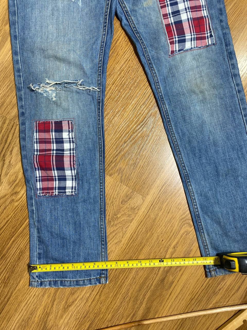 Japanese Brand Dirty Distressed Jeans Patchwork Painted Flared Baggy Size US 32 / EU 48 - 4 Thumbnail