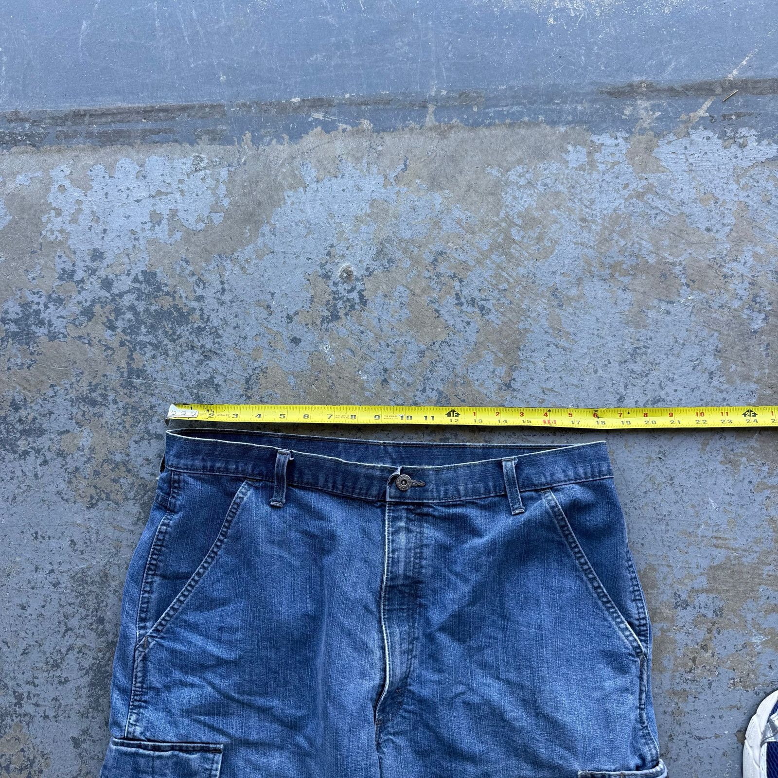 Wrangler Vintage Wrangler Denim Cargo Jorts Size US 36 / EU 52 - 4 Thumbnail