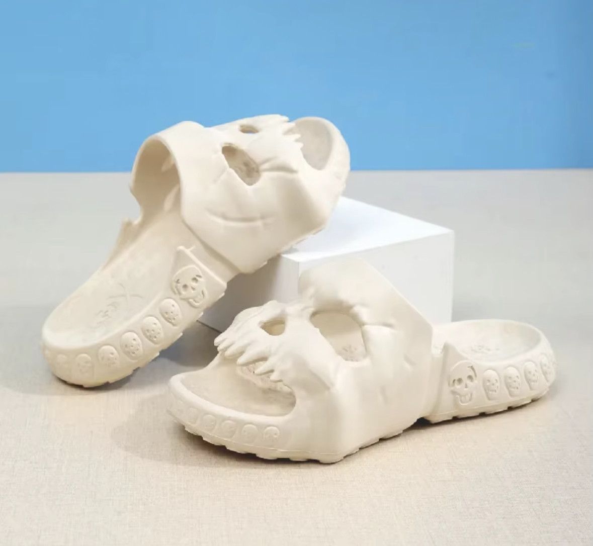 Other Retro Gothic Y2K Devil Skull Thick Slippers Beach Size US 6 / EU 39 - 1 Thumbnail