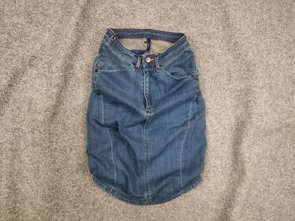 Levi's Vintage 90's Levi's Red Engineered Asymmetrical denim Skirt Size 26" / US 2 / IT 38 - 1 Thumbnail