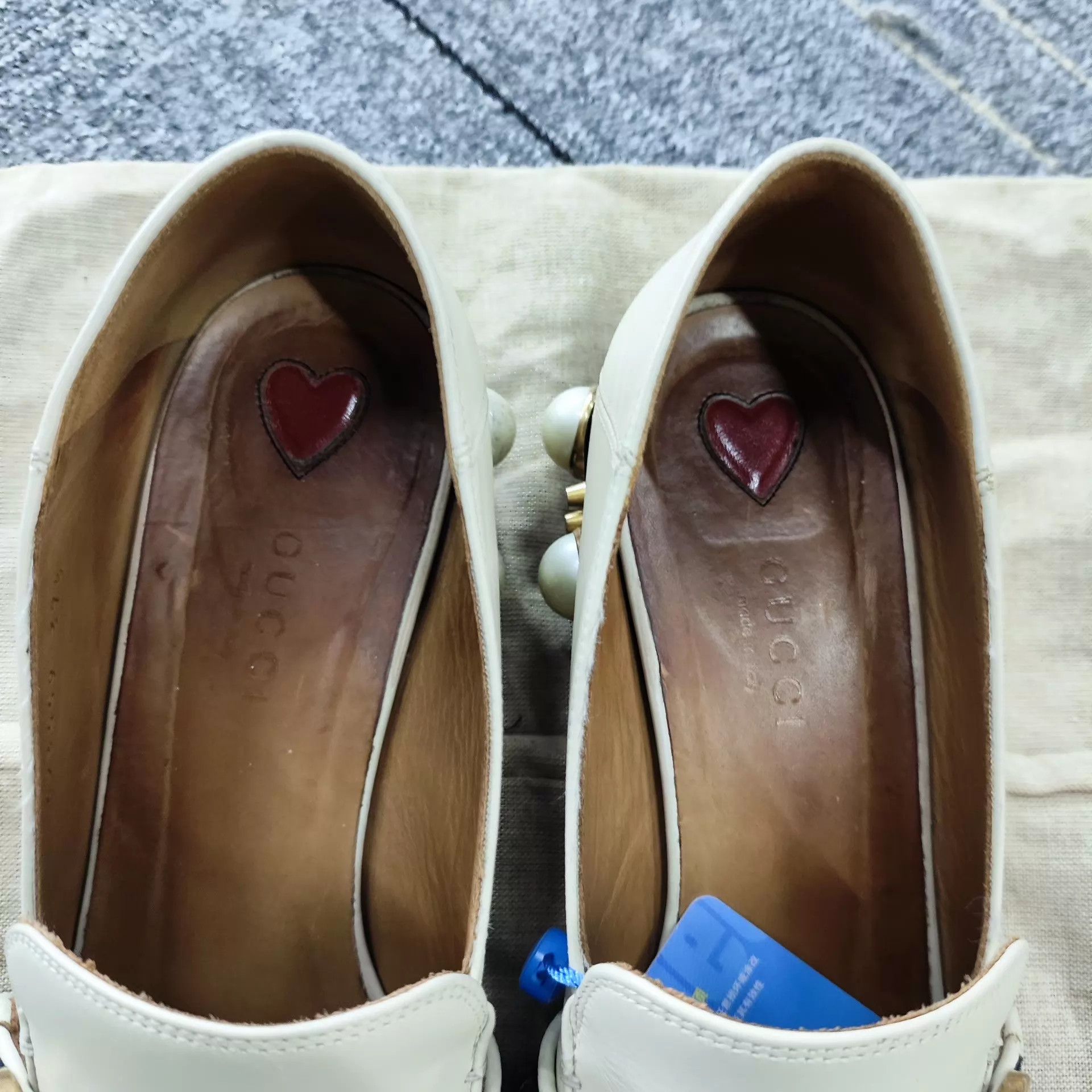 Gucci Gucci Pearl-embellished Leather Loafer Beige Size 37.5 Size US 7 / IT 37 - 7 Thumbnail