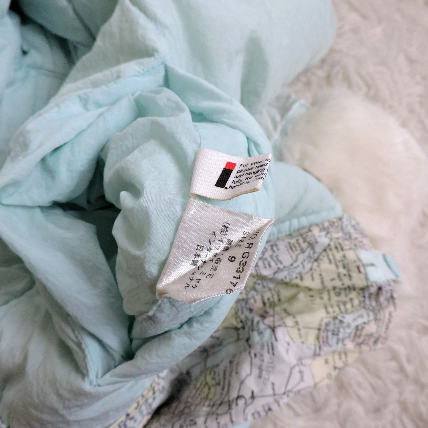 Issey Miyake ISSEY MIYAKE WORLD MAP REVERSIBLE BOMBER FUR JACKET Size M / US 6-8 / IT 42-44 - 7 Thumbnail