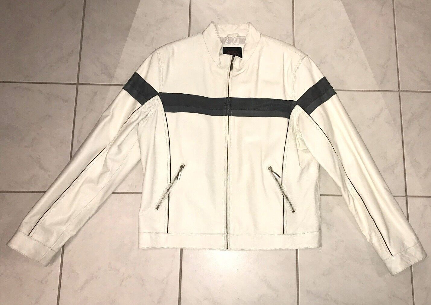 WHITE LEATHER JACKET XL MOTORCYCLE STYLE by OSCAR LEOPOLD
