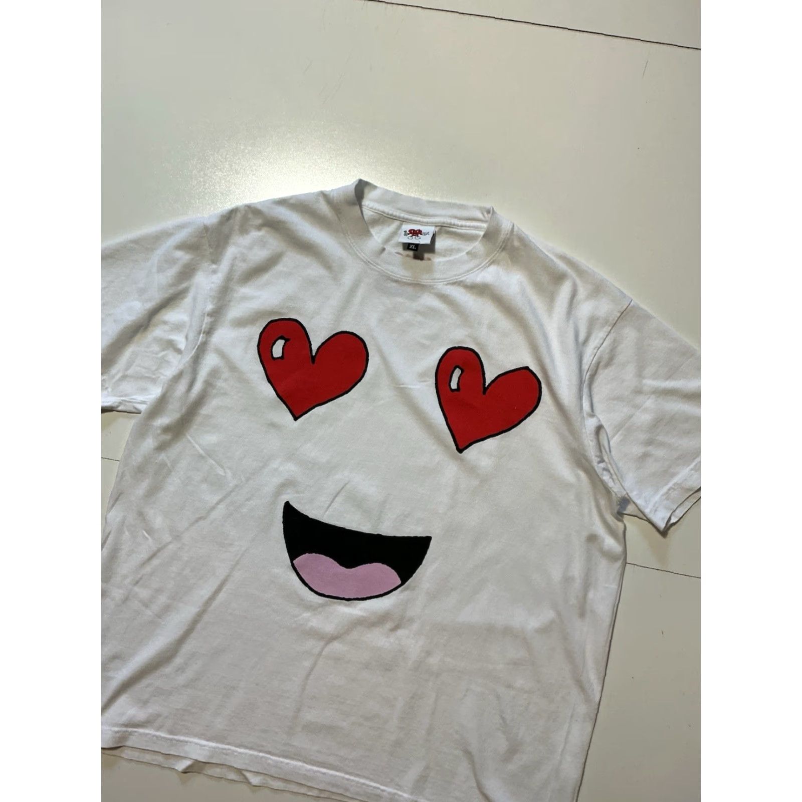 Y/Project The Heart Project “Heart Eyes” Smiley Face Heart Love Graphic T-Shirt White S/S XL Boys Mens Womens Size US XL / EU 56 / 4 - 3 Thumbnail