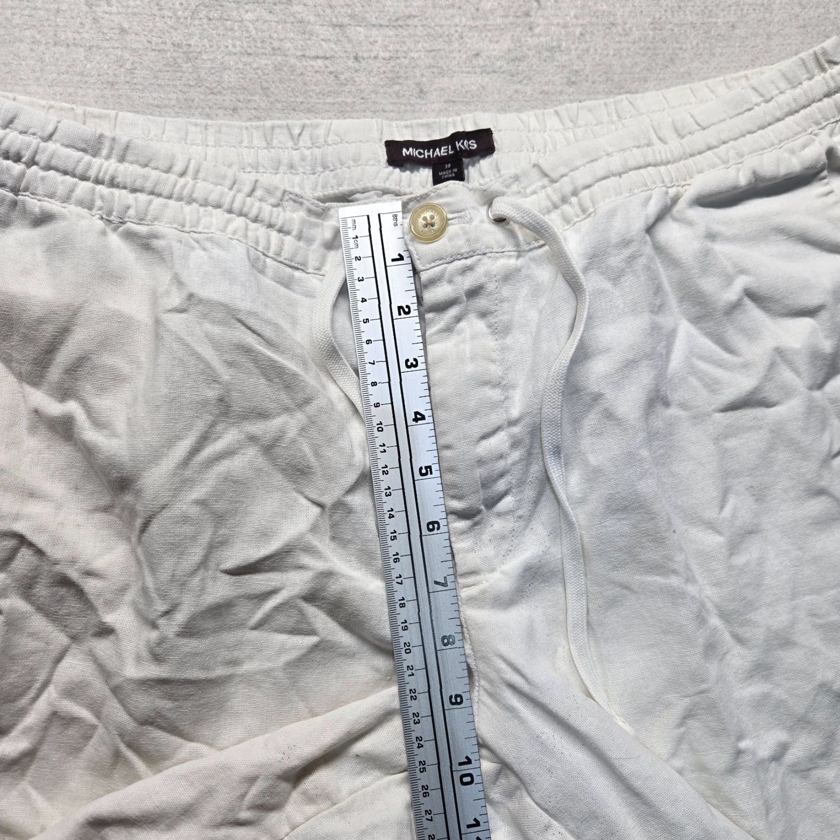 Michael Kors Michael Kors Shorts Solid White Flat Front Bermuda Adult Men's Size 38 Size US 38 / EU 54 - 6 Thumbnail
