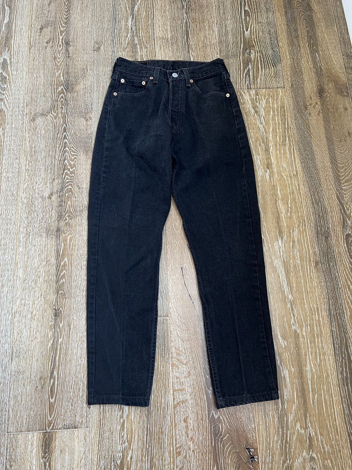 image of Womens Levis 501 Jeans in Black (Size 26)