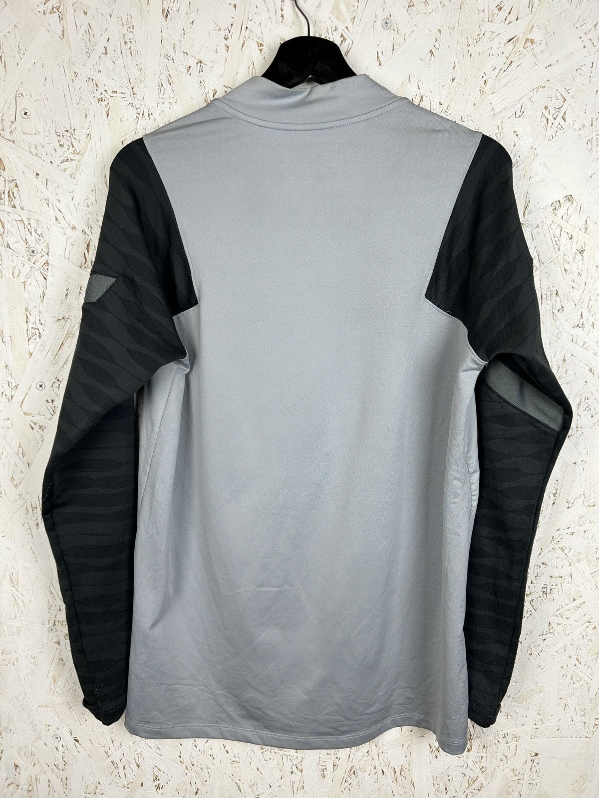 Nike Nike Liverpool 2021/22 Strike Drill Top Long Sleeve Jersey M Size US M / EU 48-50 / 2 - 7 Thumbnail