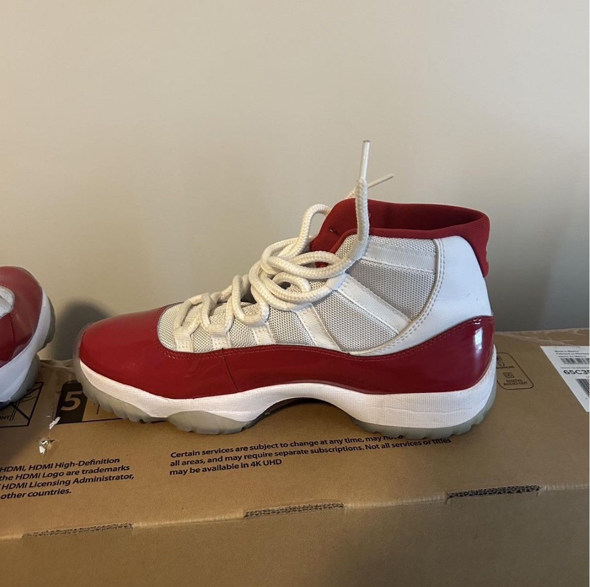 Jordan Brand Jordan Cherry 11s Size US 9 / EU 42 - 5 Thumbnail
