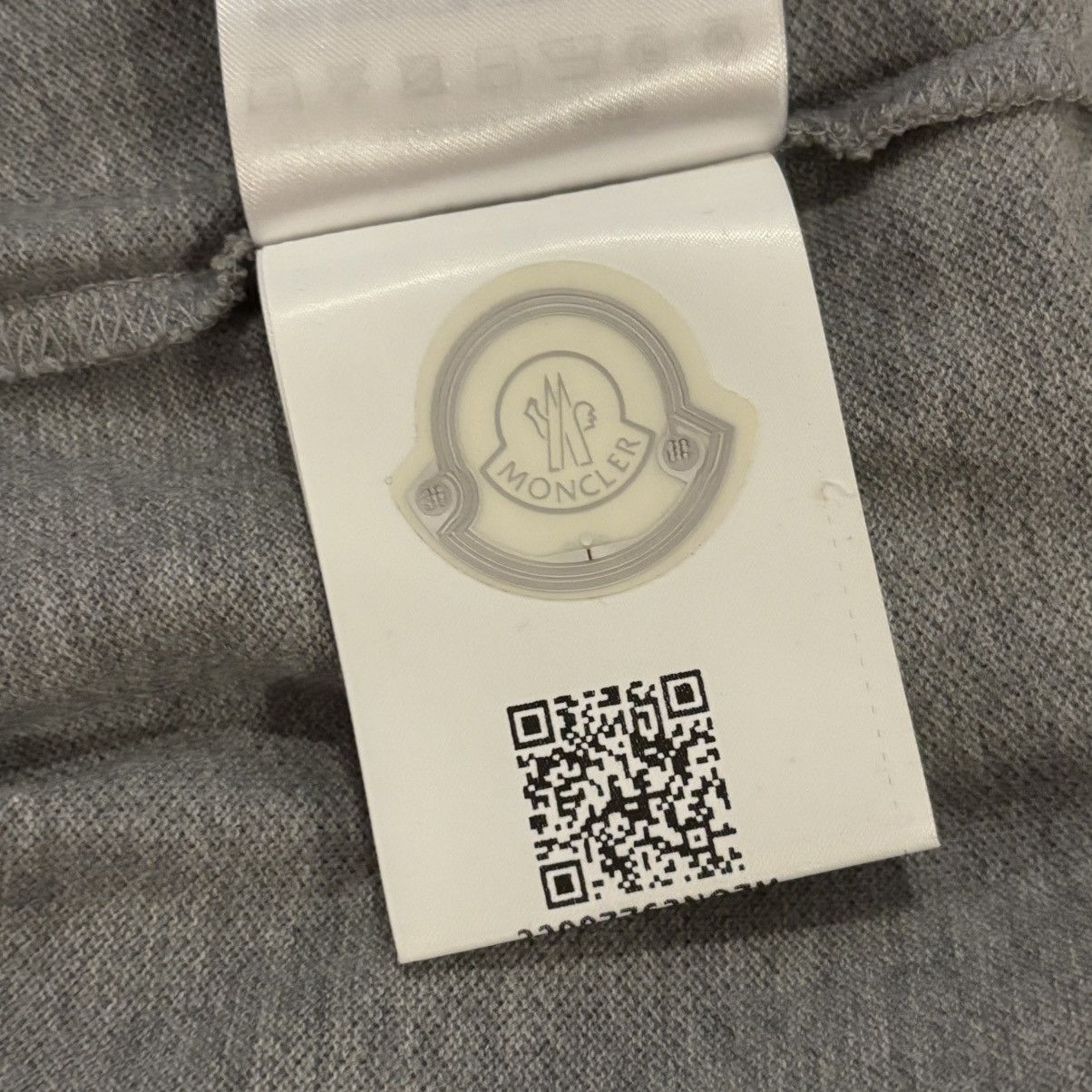 Moncler Moncler grey polo short size small Size US S / EU 44-46 / 1 - 9 Thumbnail