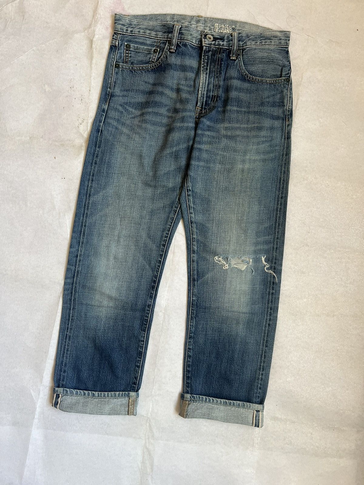 Uniqlo Uniqlo Selvedge Regular Fit Distressed Denim Size US 30 / EU 46 - 4 Thumbnail
