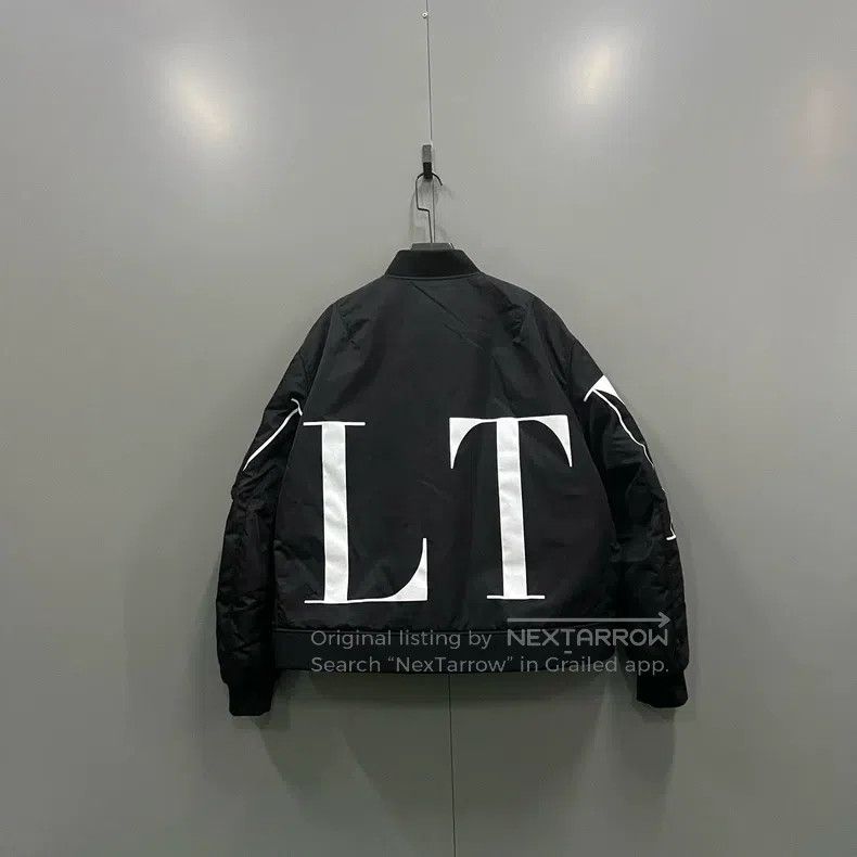 Valentino Valentino Black big logo printed jacket Size US XL / EU 56 / 4 - 2 Thumbnail